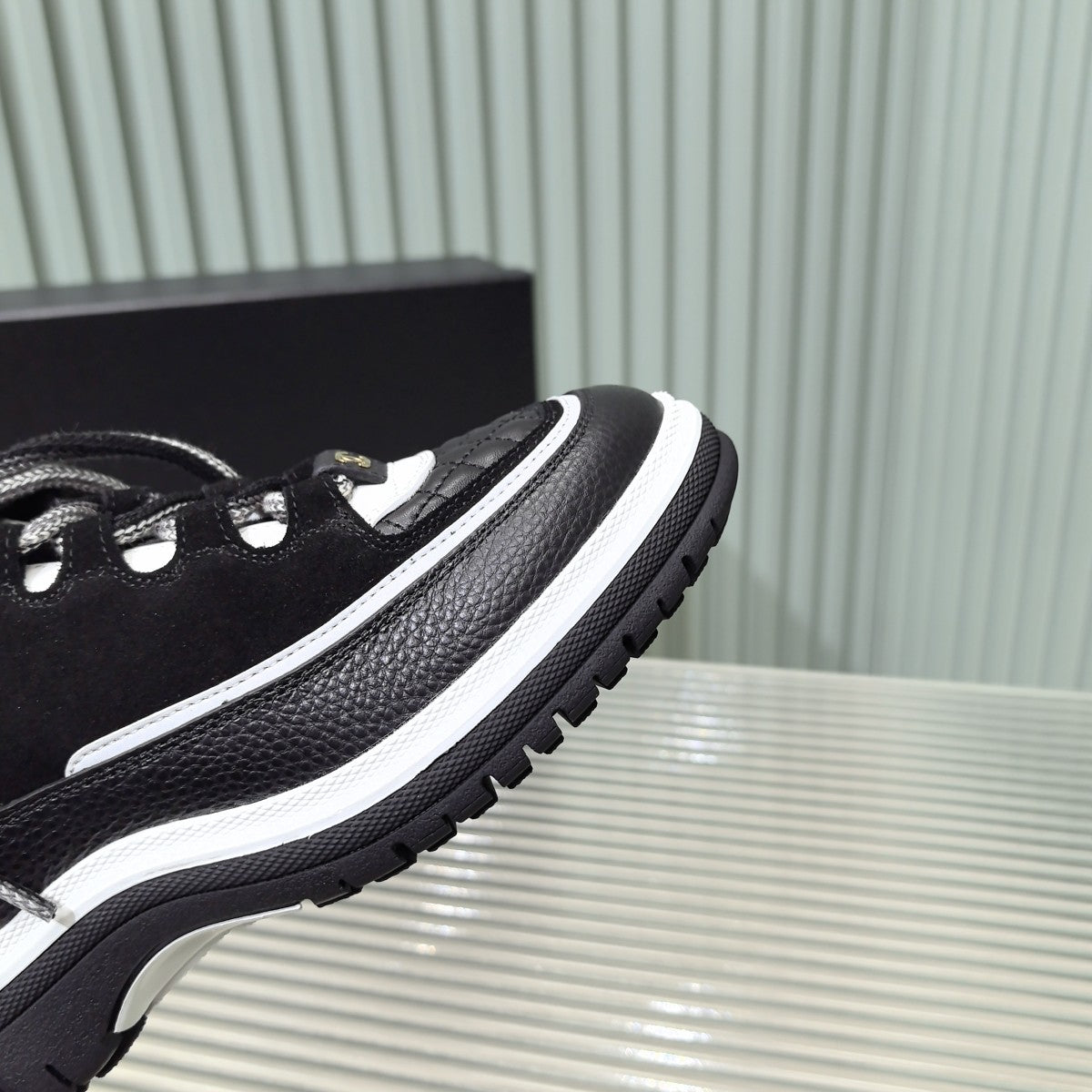 Square round toe lace-up casual shoes