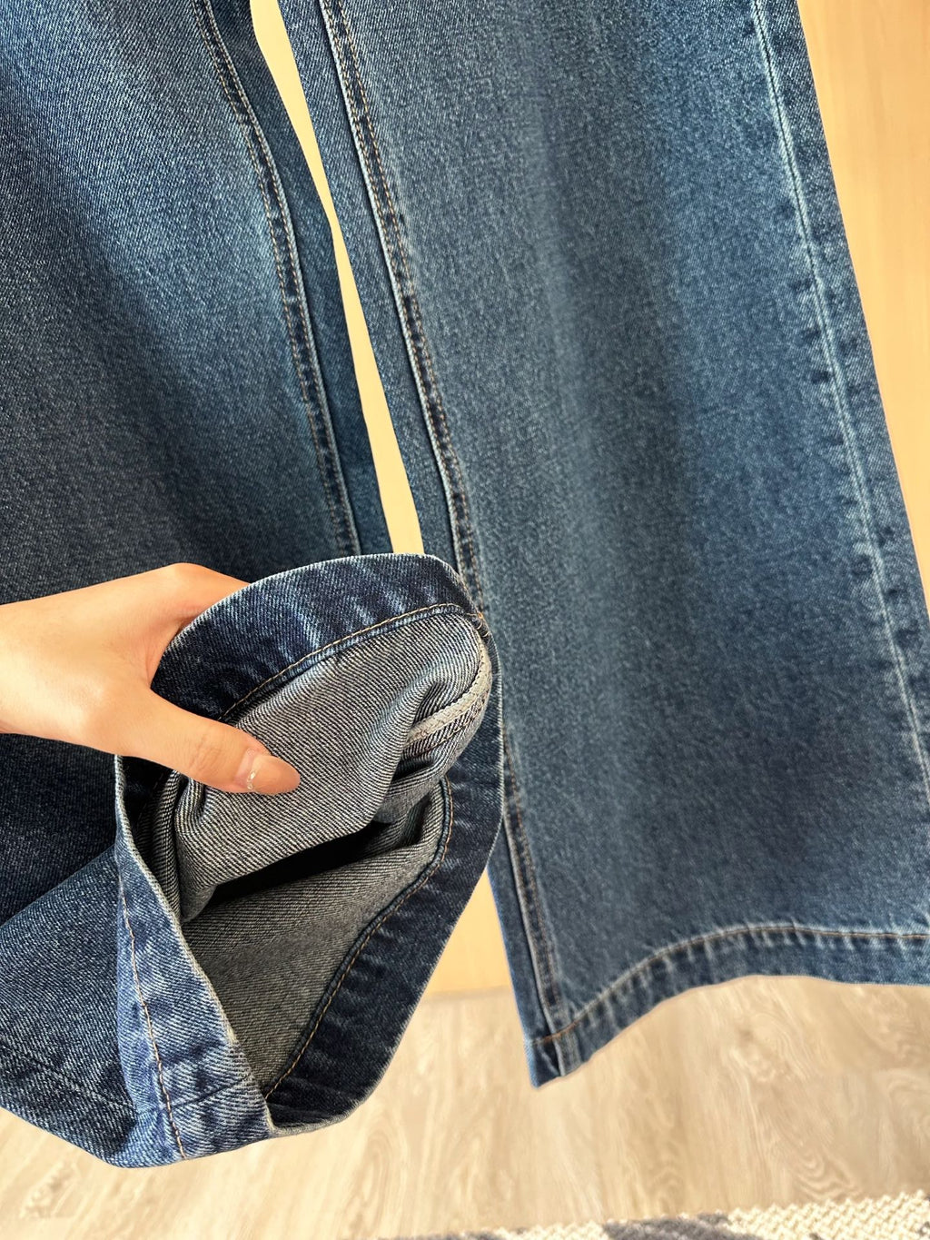 Double-Pocket Decorative Jeans [With Belt]