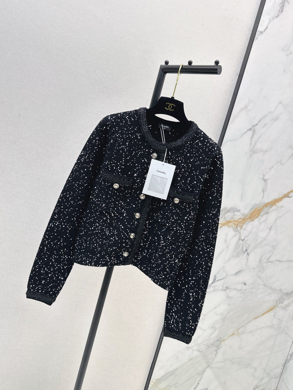 Exquisite sequined short cardigan