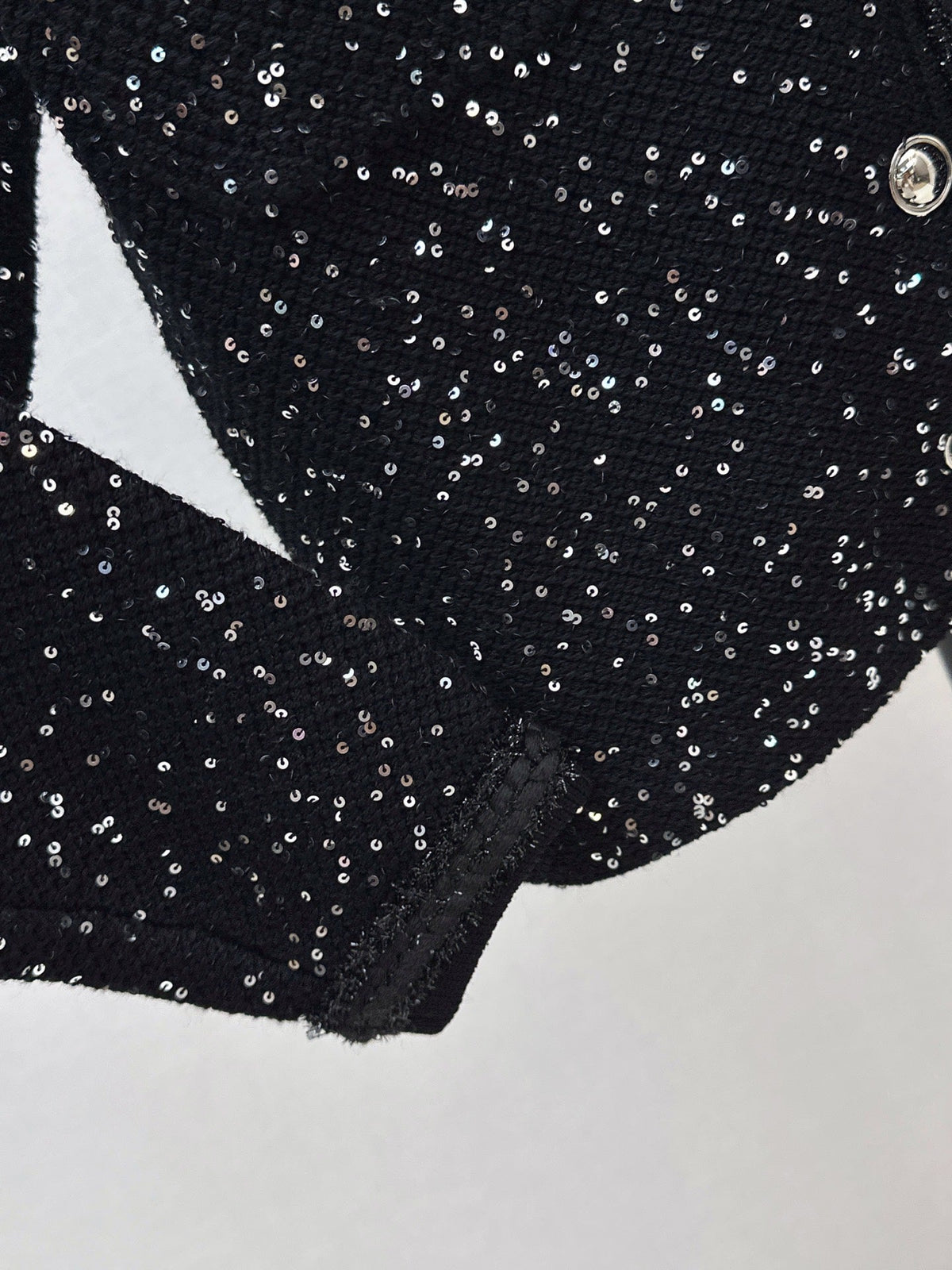 Exquisite sequined short cardigan