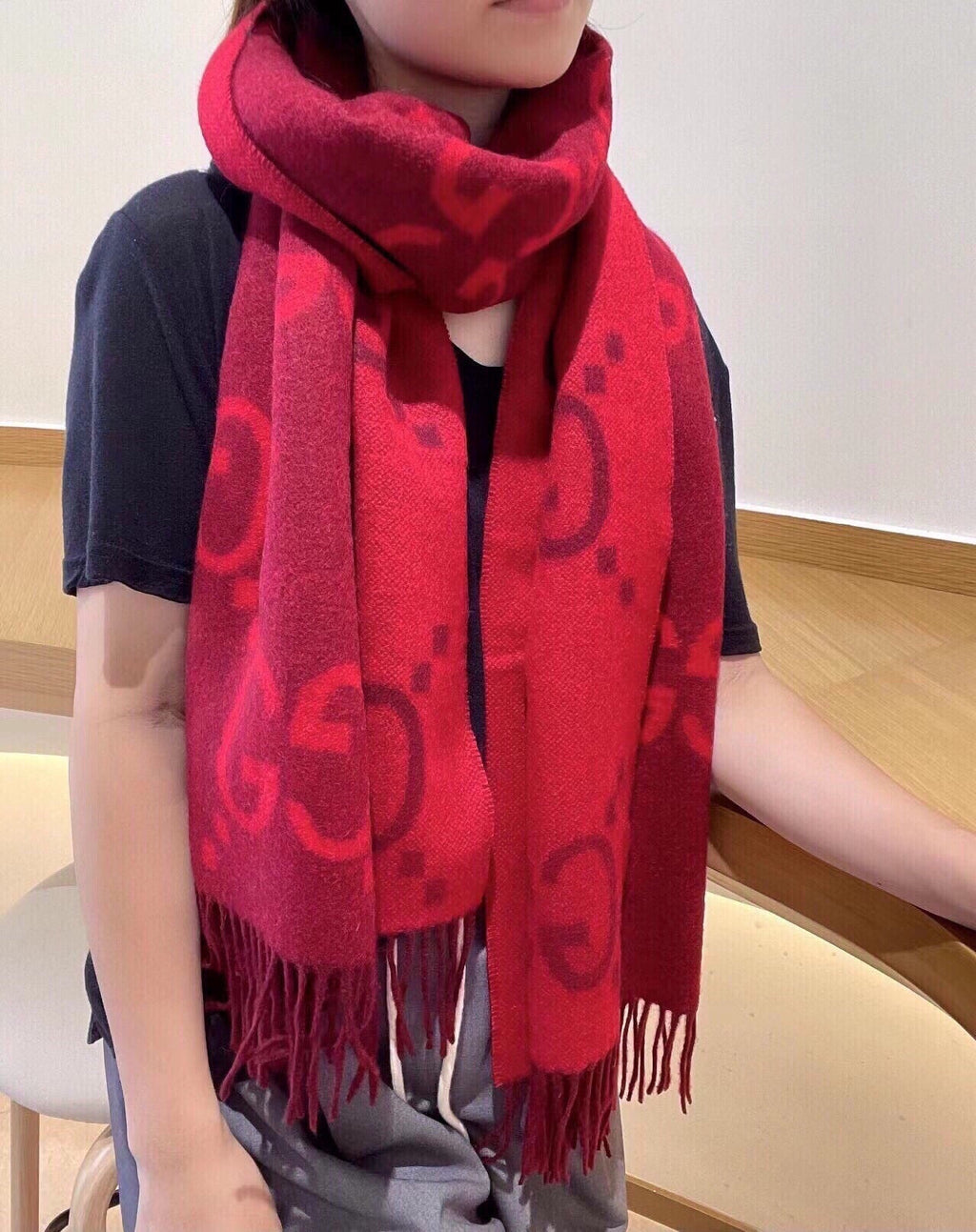 Double-sided cashmere jacquard scarf