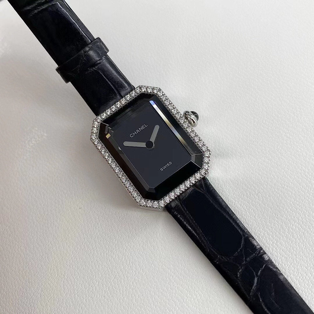 Eight Hearts Eight Arrows Zirconia Watch