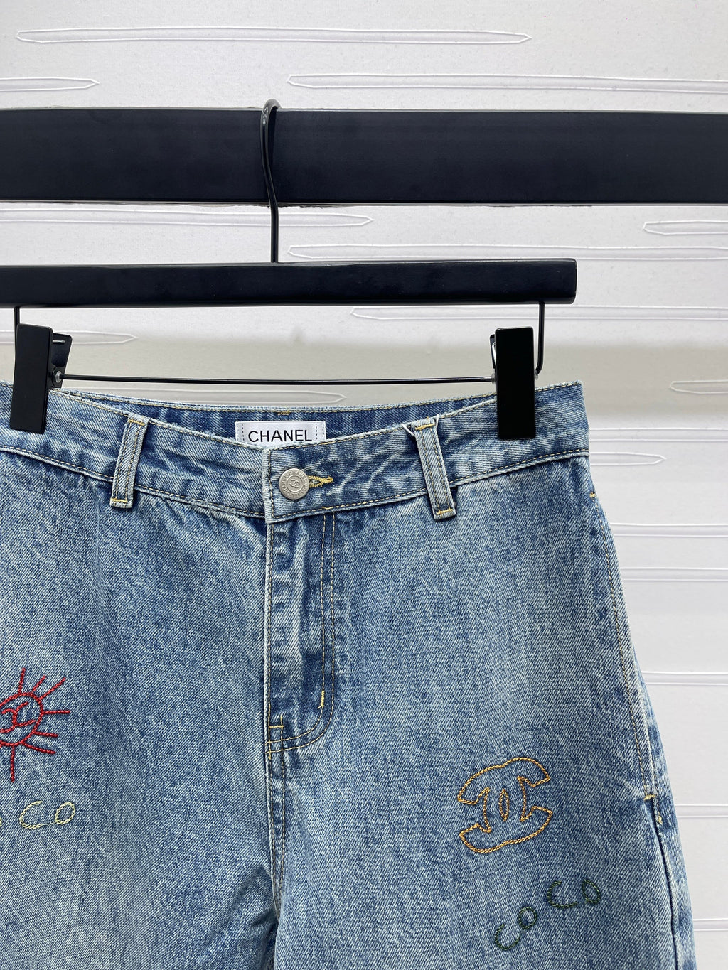 Embroidered Pattern Wide-Leg Denim Pants