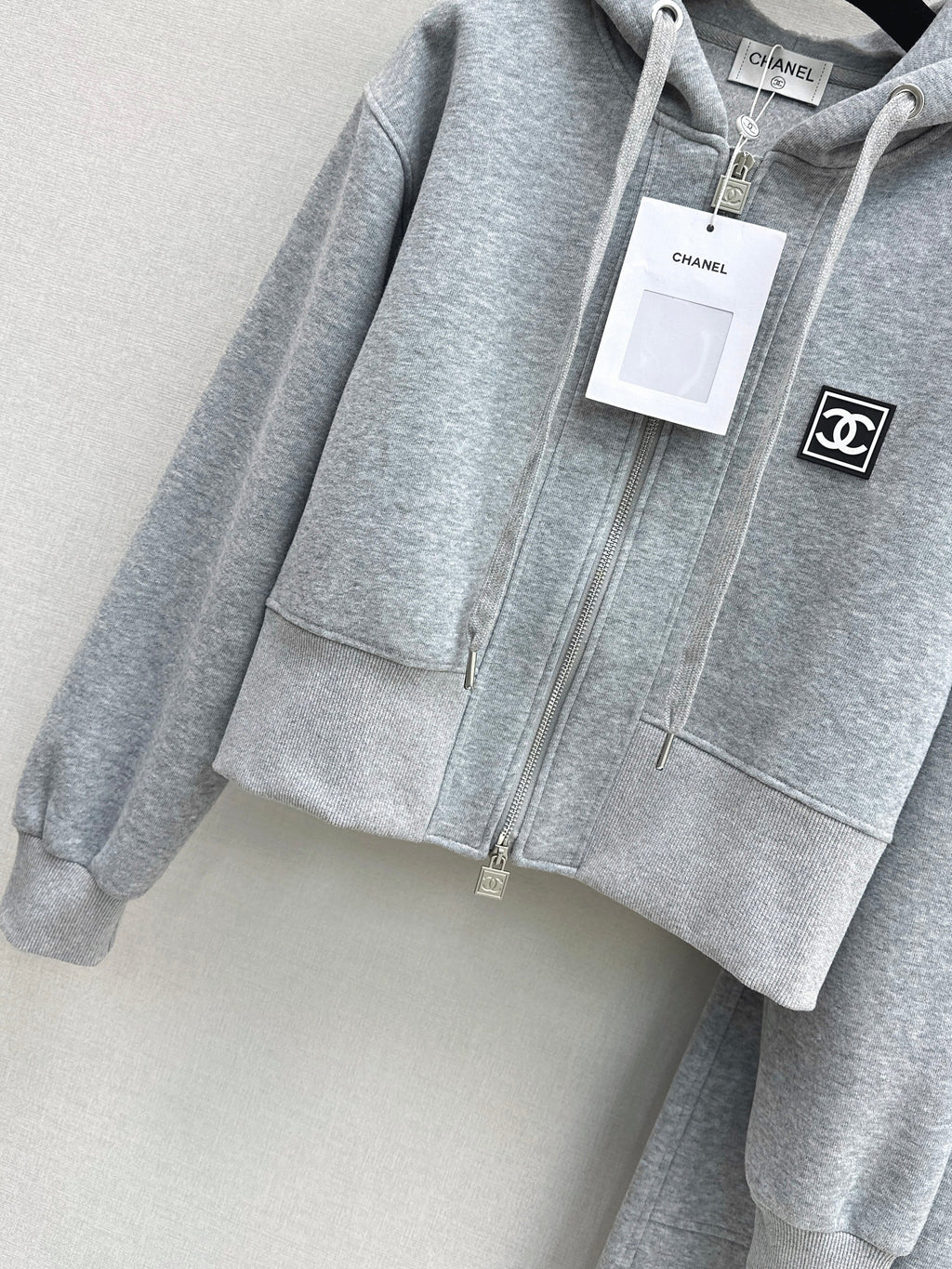 Badge-decorated casual set