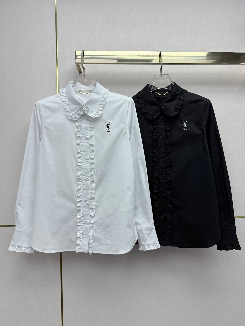 Ruffled trim long-sleeved shirt
