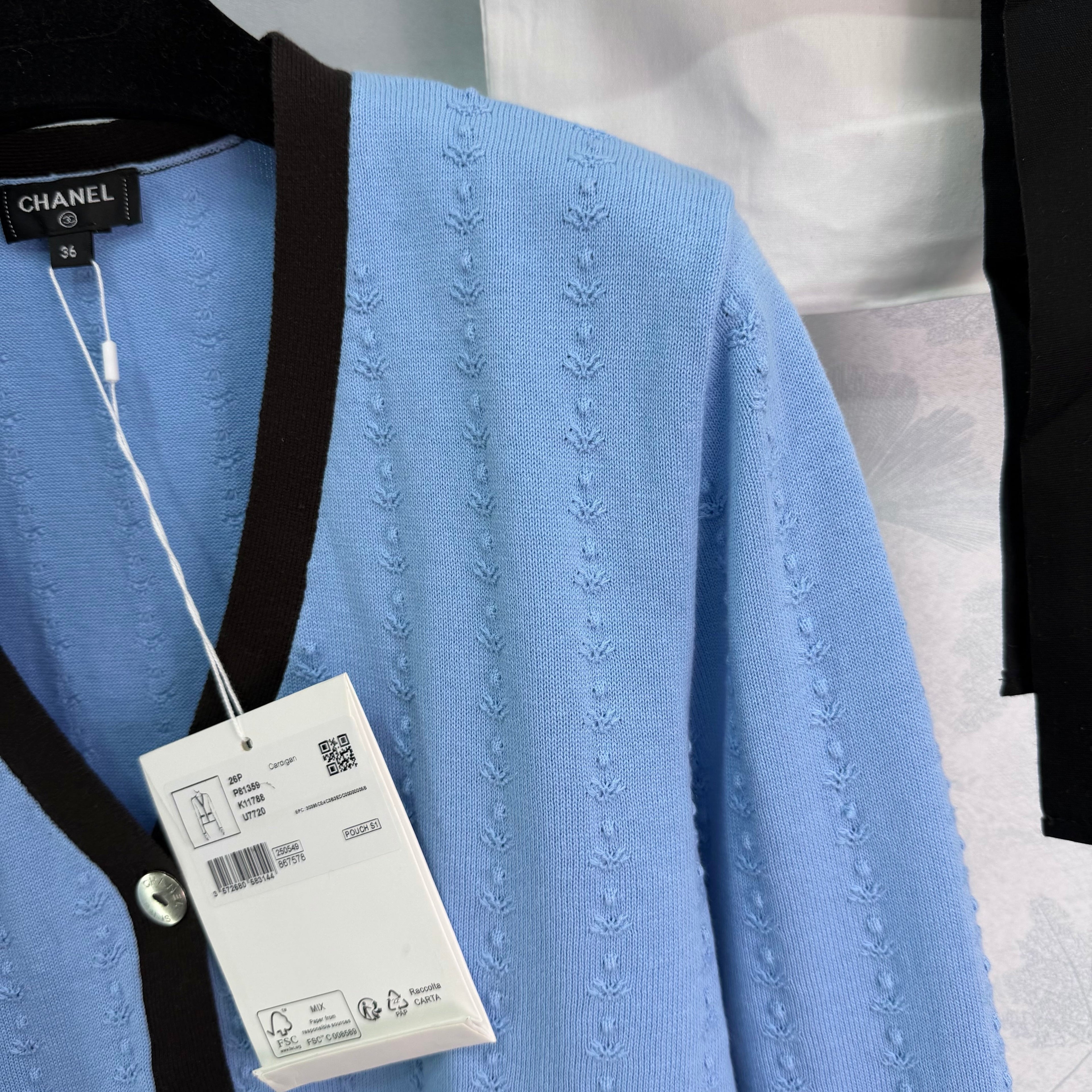 V-neck cardigan