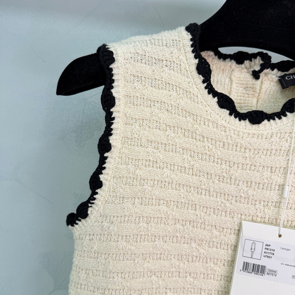 Color-blocked woven round neck knit vest dress
