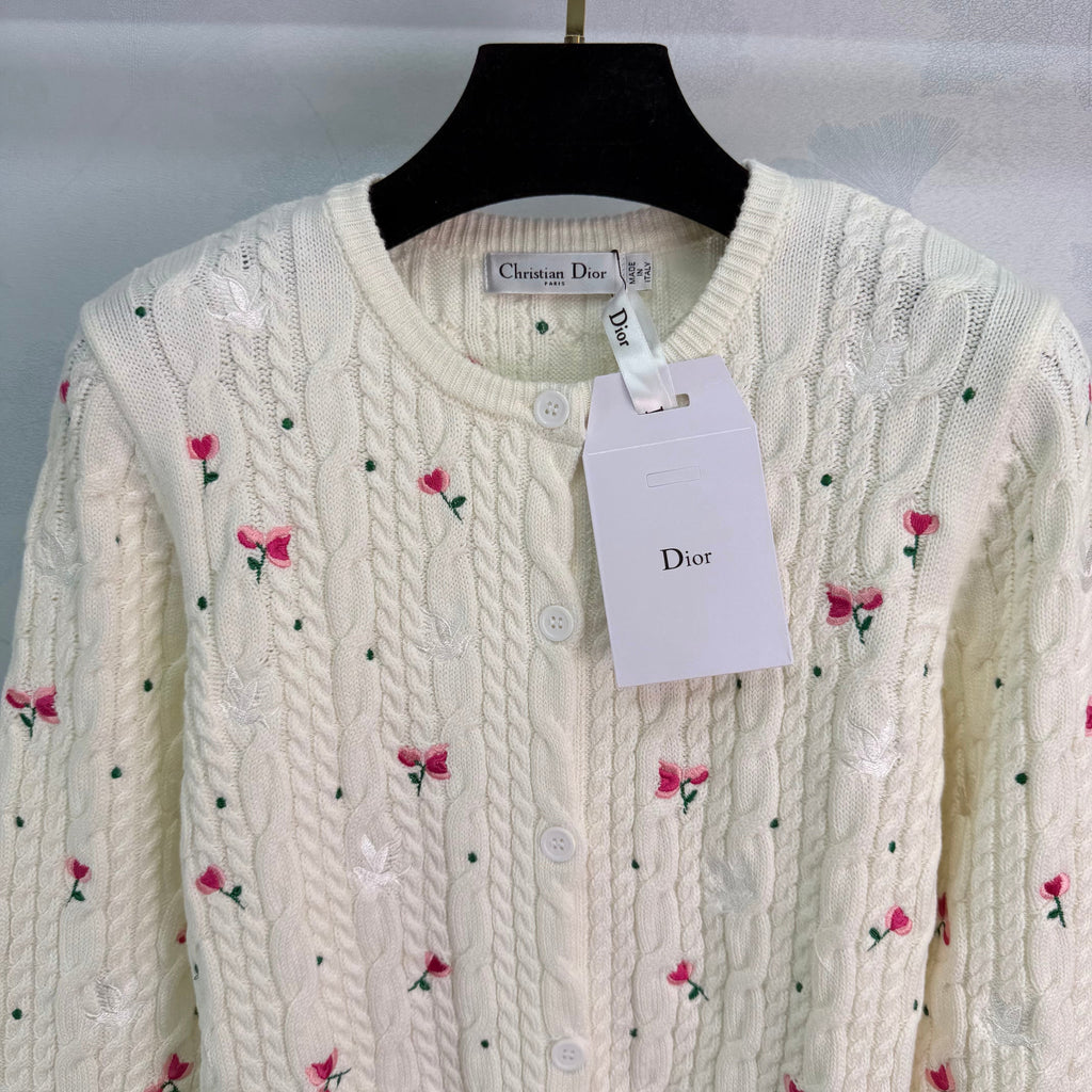 Cable-knit cardigan