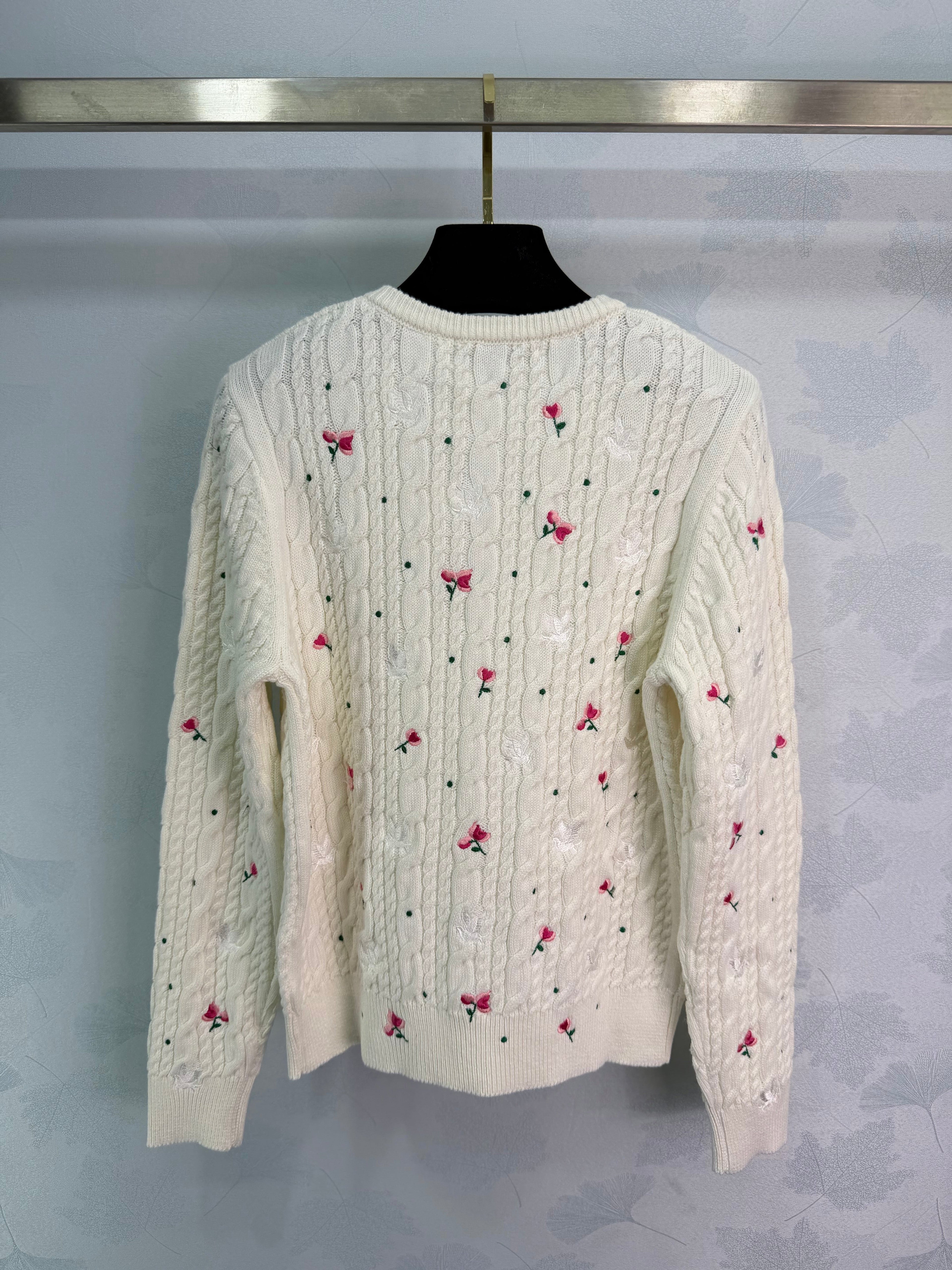 Cable-knit cardigan