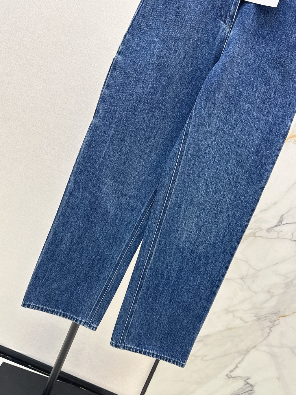 Side-pocket jeans