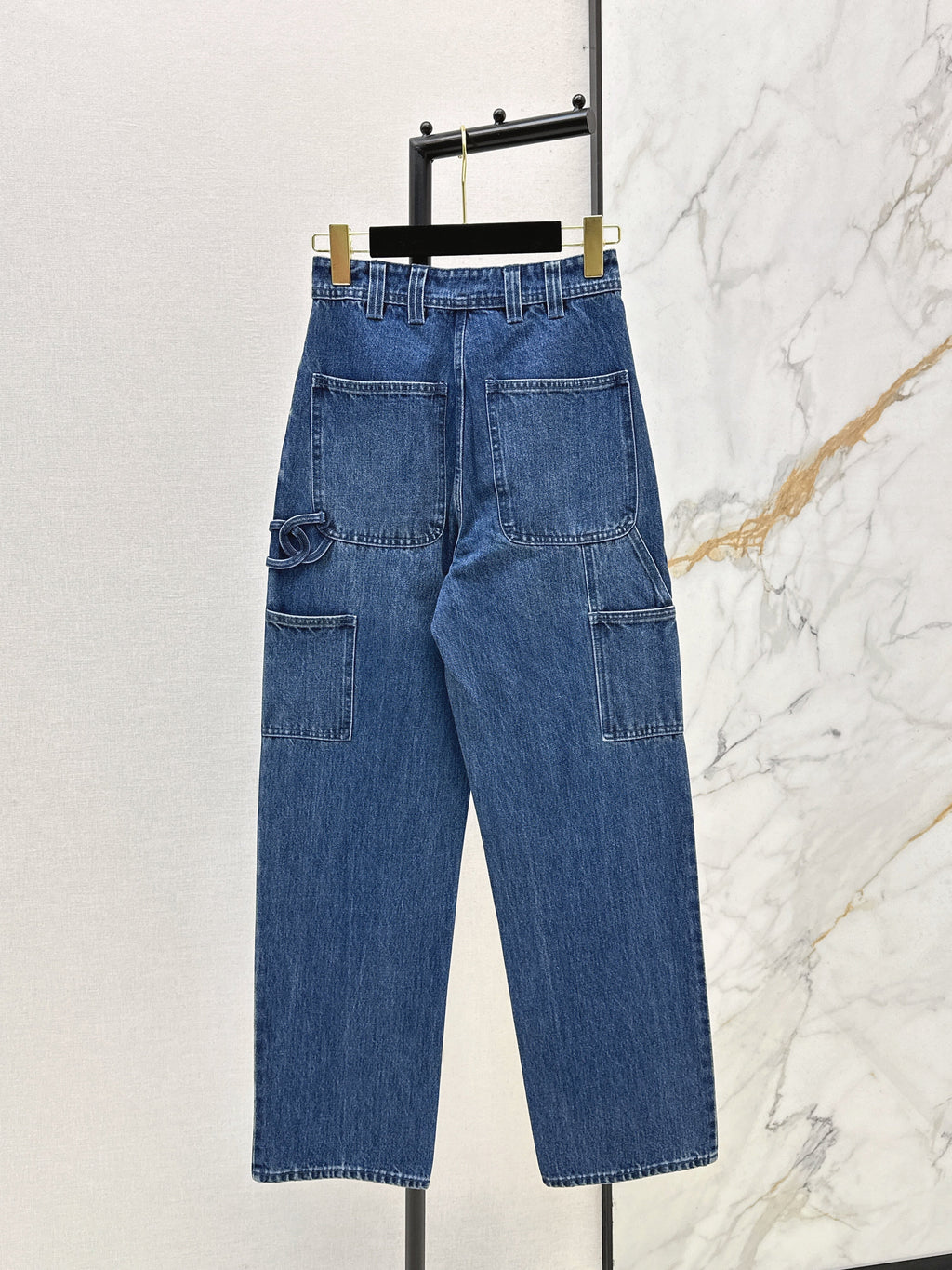 Side-pocket jeans