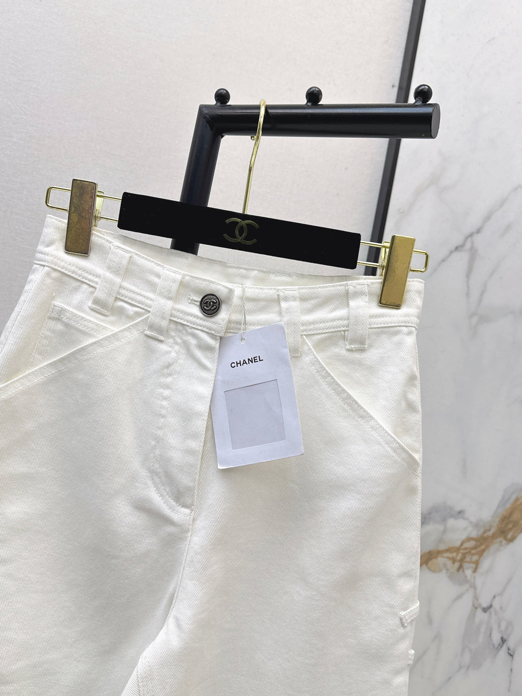 Side-pocket jeans