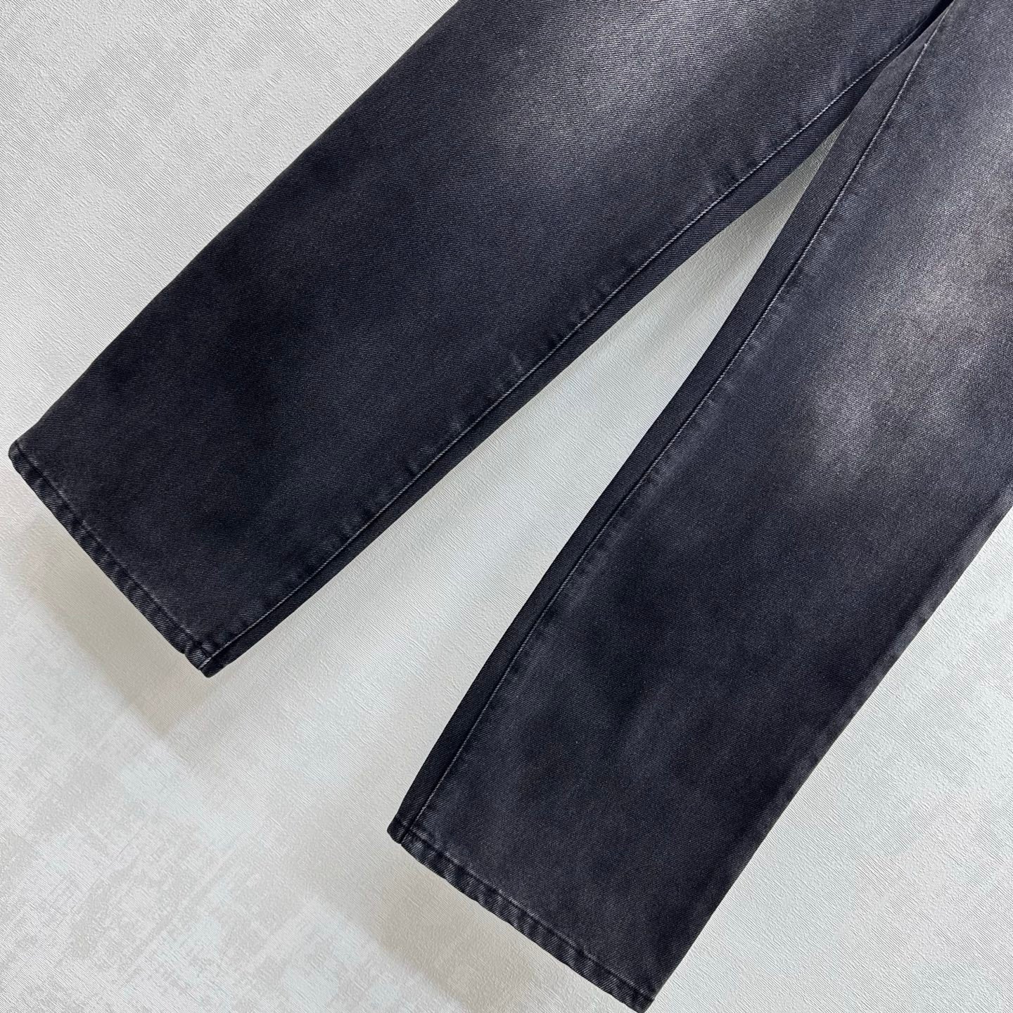 Embroidered Straight-Leg Denim Pants