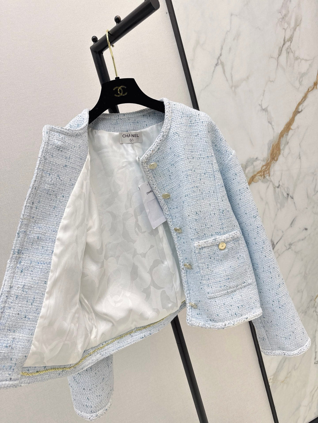 Elegant Woven Crew Neck Jacket