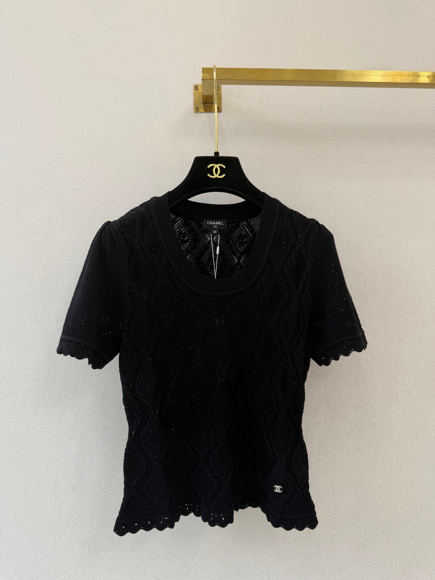 Ruffled round neck short sleeve