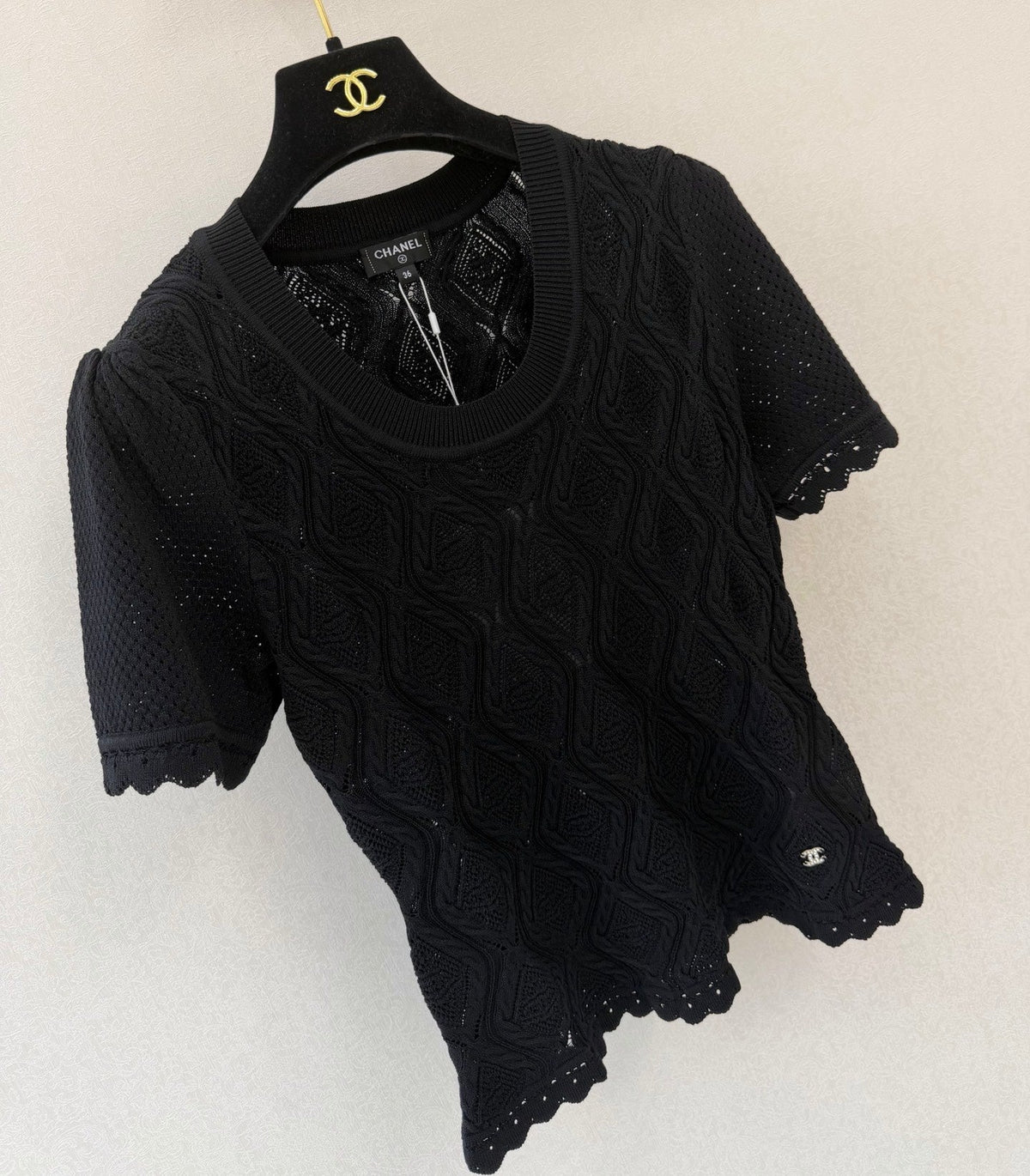 Ruffled round neck short sleeve