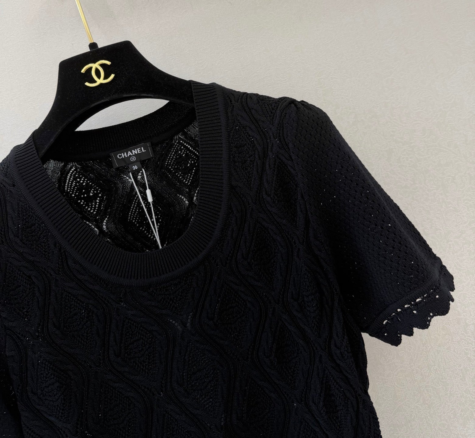 Ruffled round neck short sleeve
