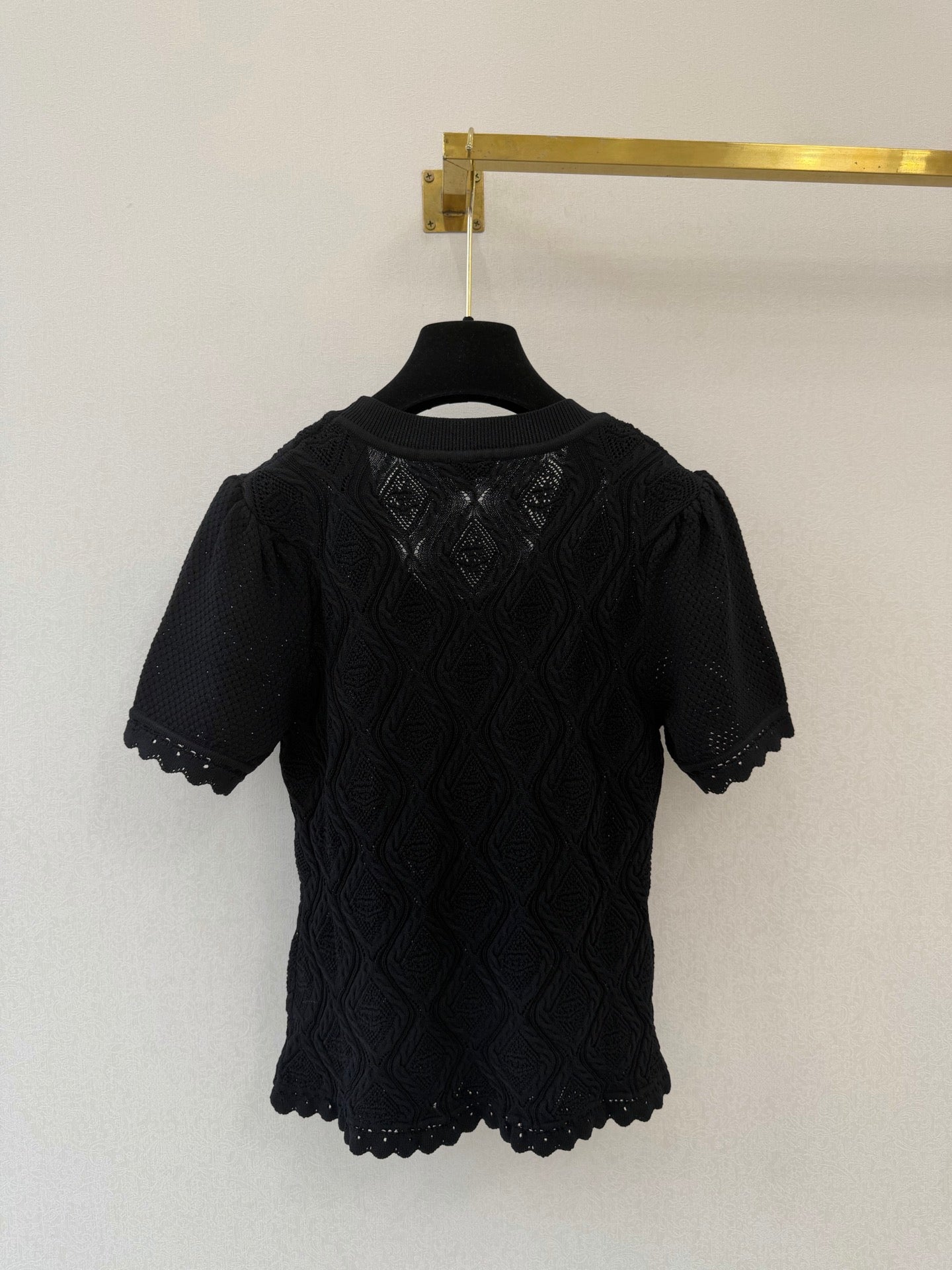 Ruffled round neck short sleeve