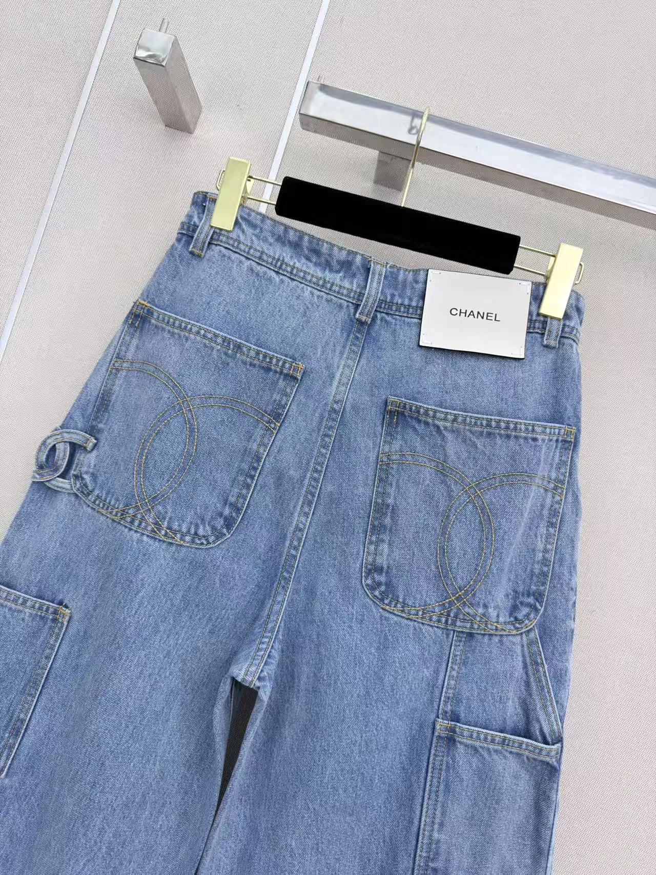 Straight-leg utility jeans