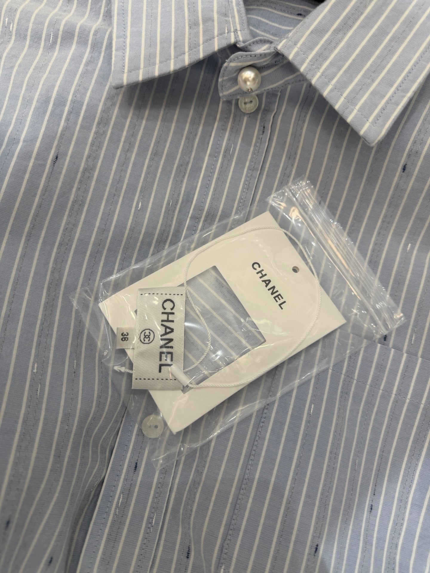 Chanel/Long vertical-striped shirt