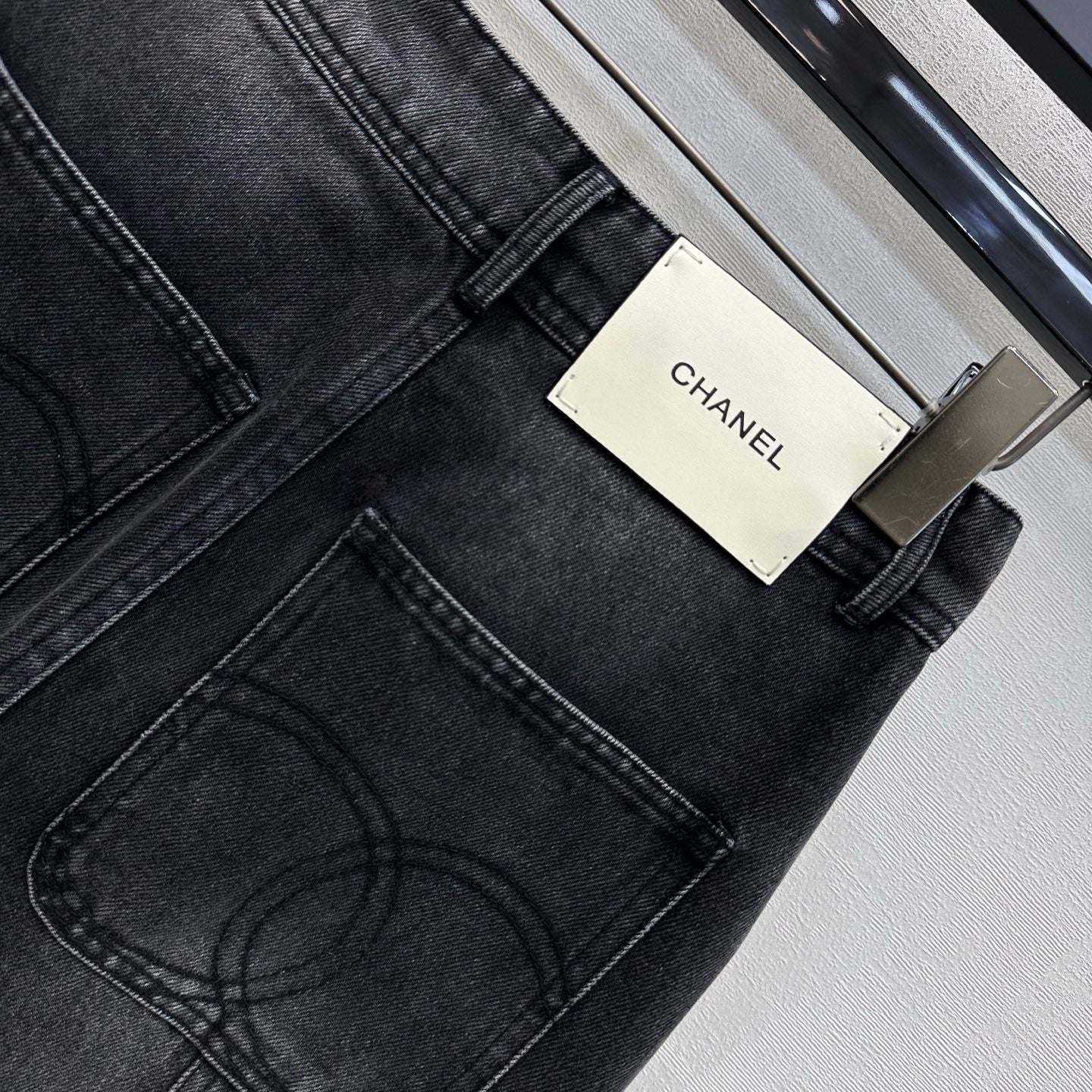 Chanel/Embroidered Straight-Leg Denim Trousers