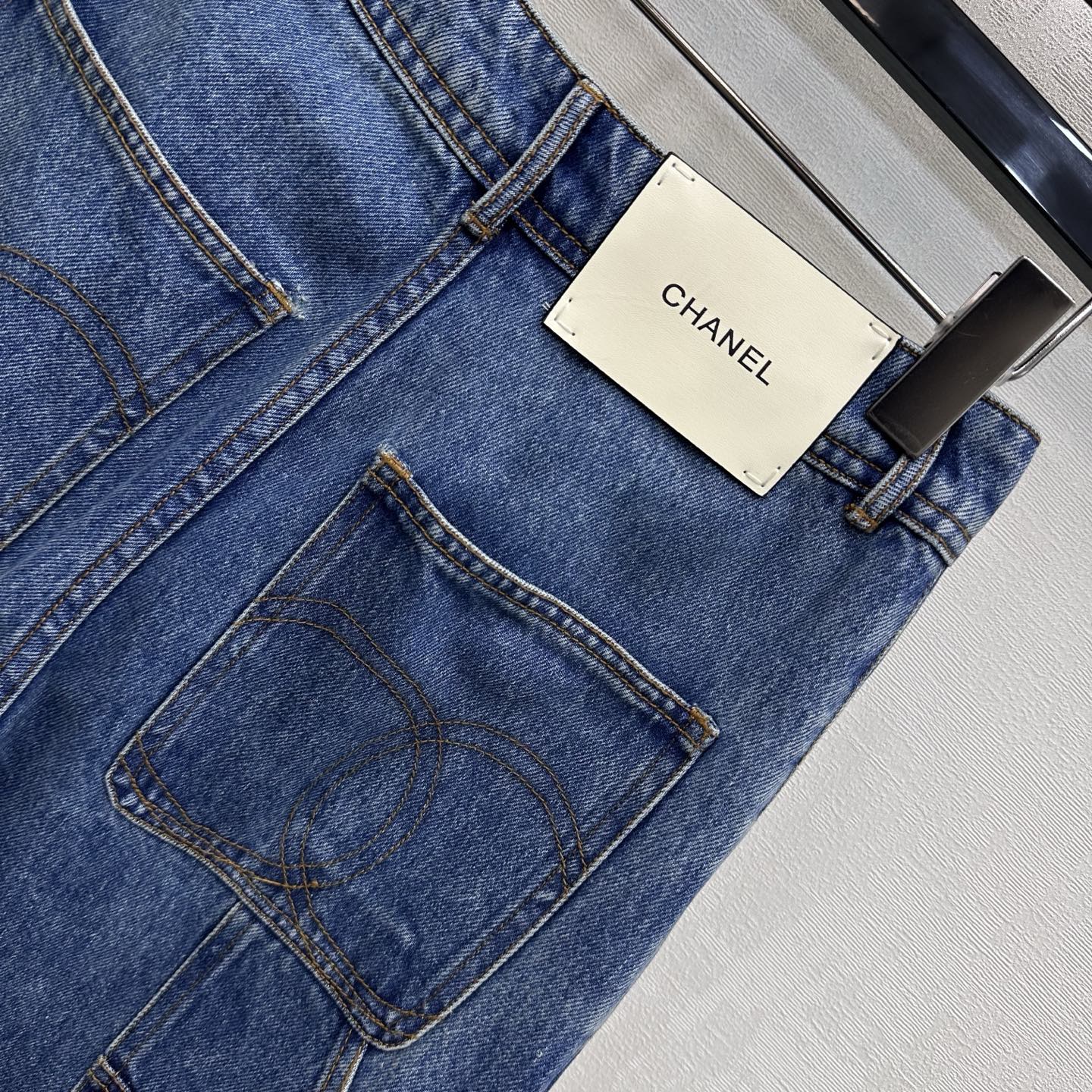 Chanel/Embroidered Straight-Leg Denim Trousers