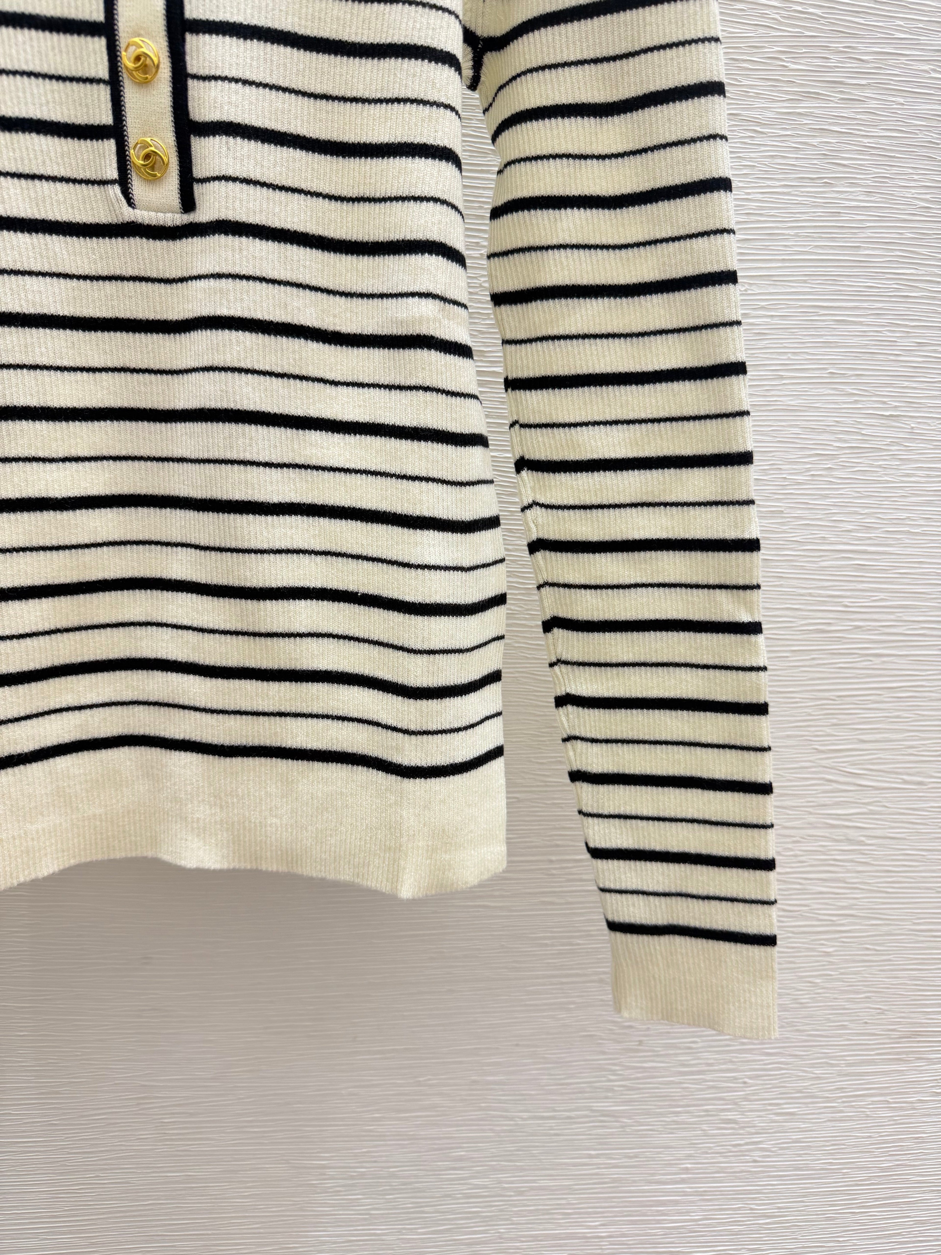 Chanel/Long-sleeve color-block striped knit top