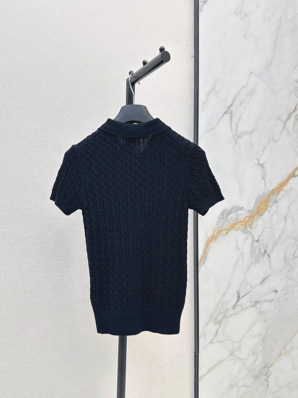 Short-sleeved knitted polo sweater