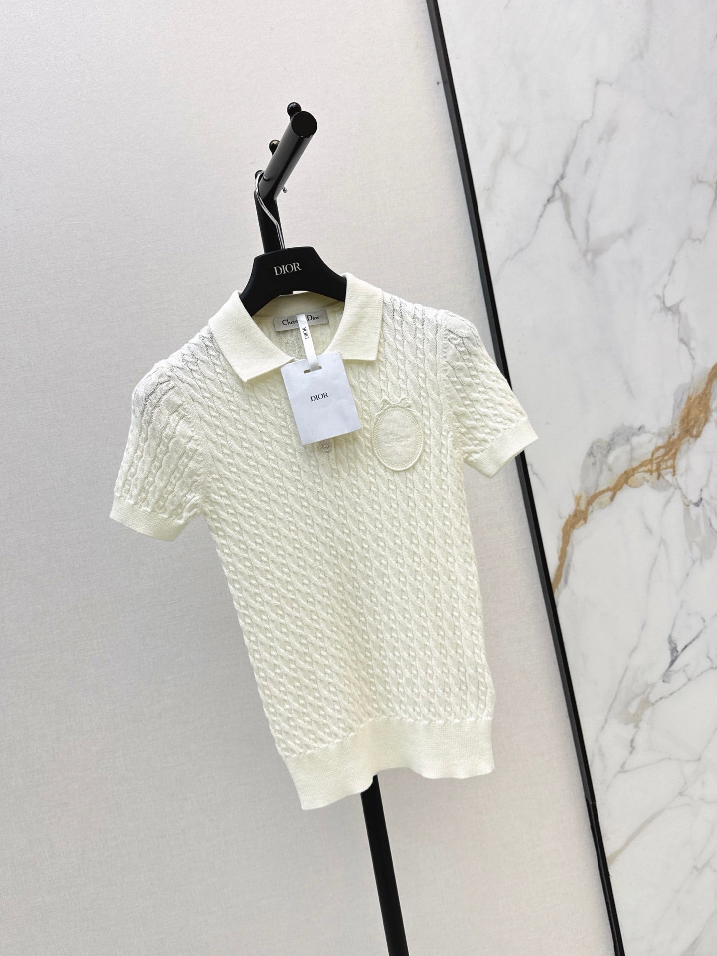Short-sleeved knitted polo sweater