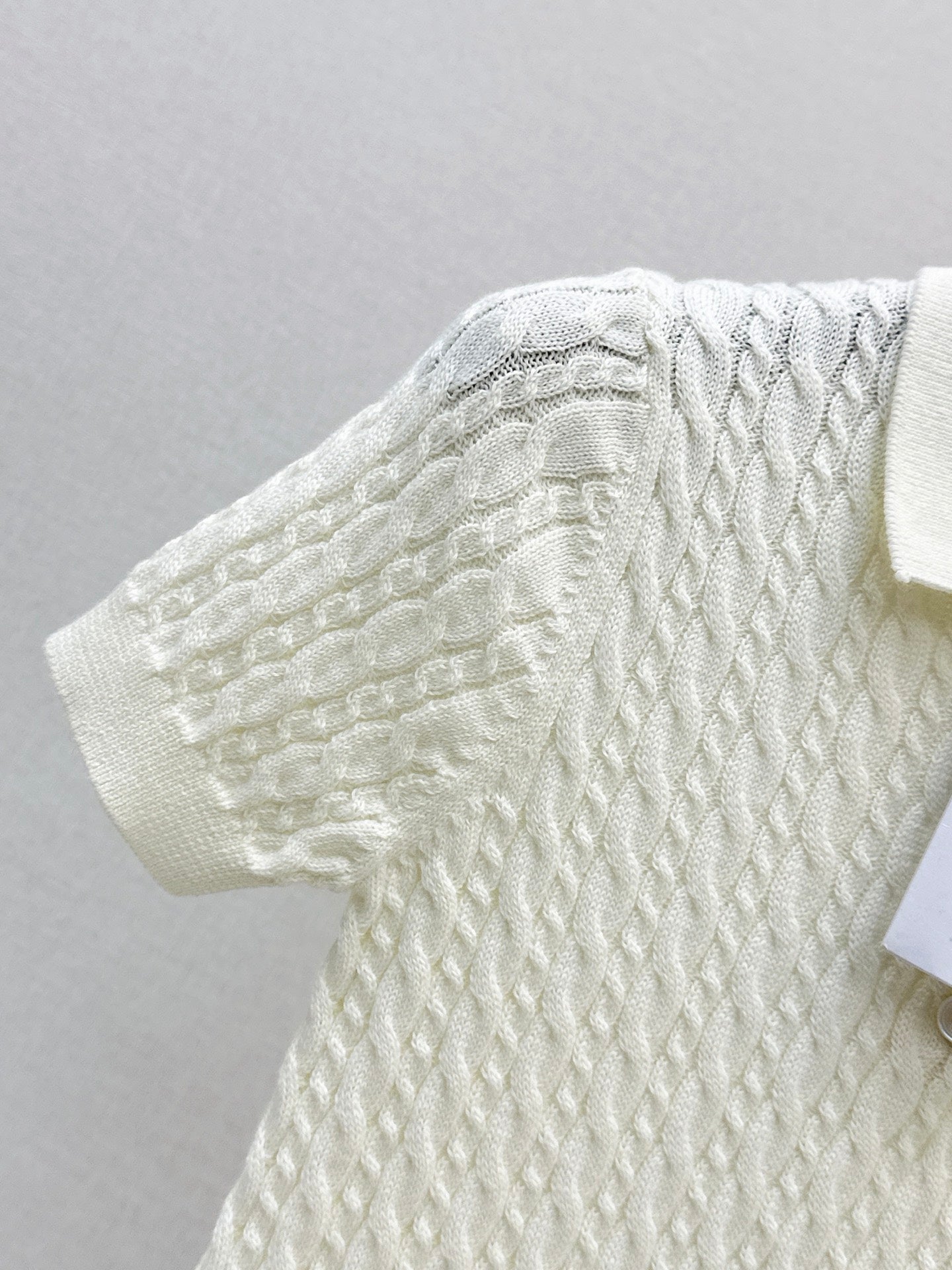 Short-sleeved knitted polo sweater
