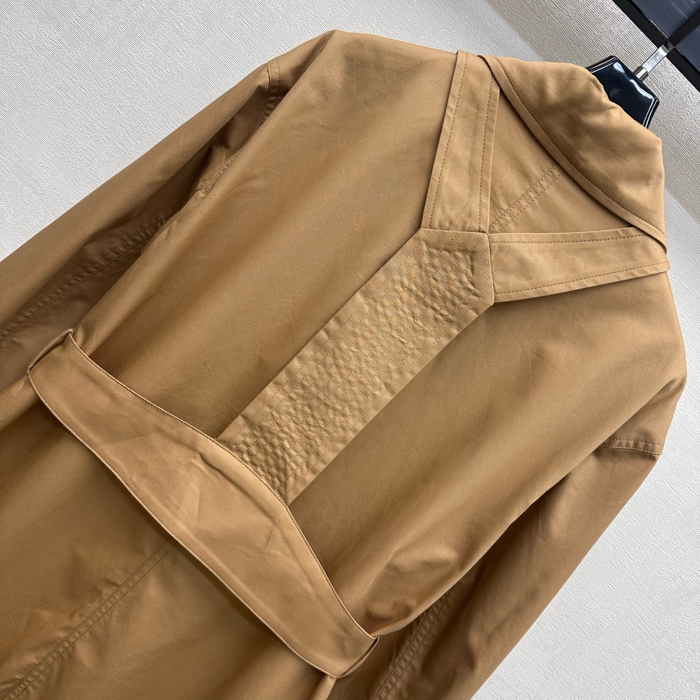 Hermès / 26 New Trench Coat
