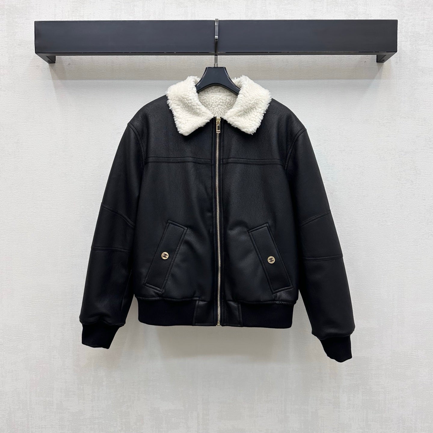 Chanel / 26 New Leather Jacket