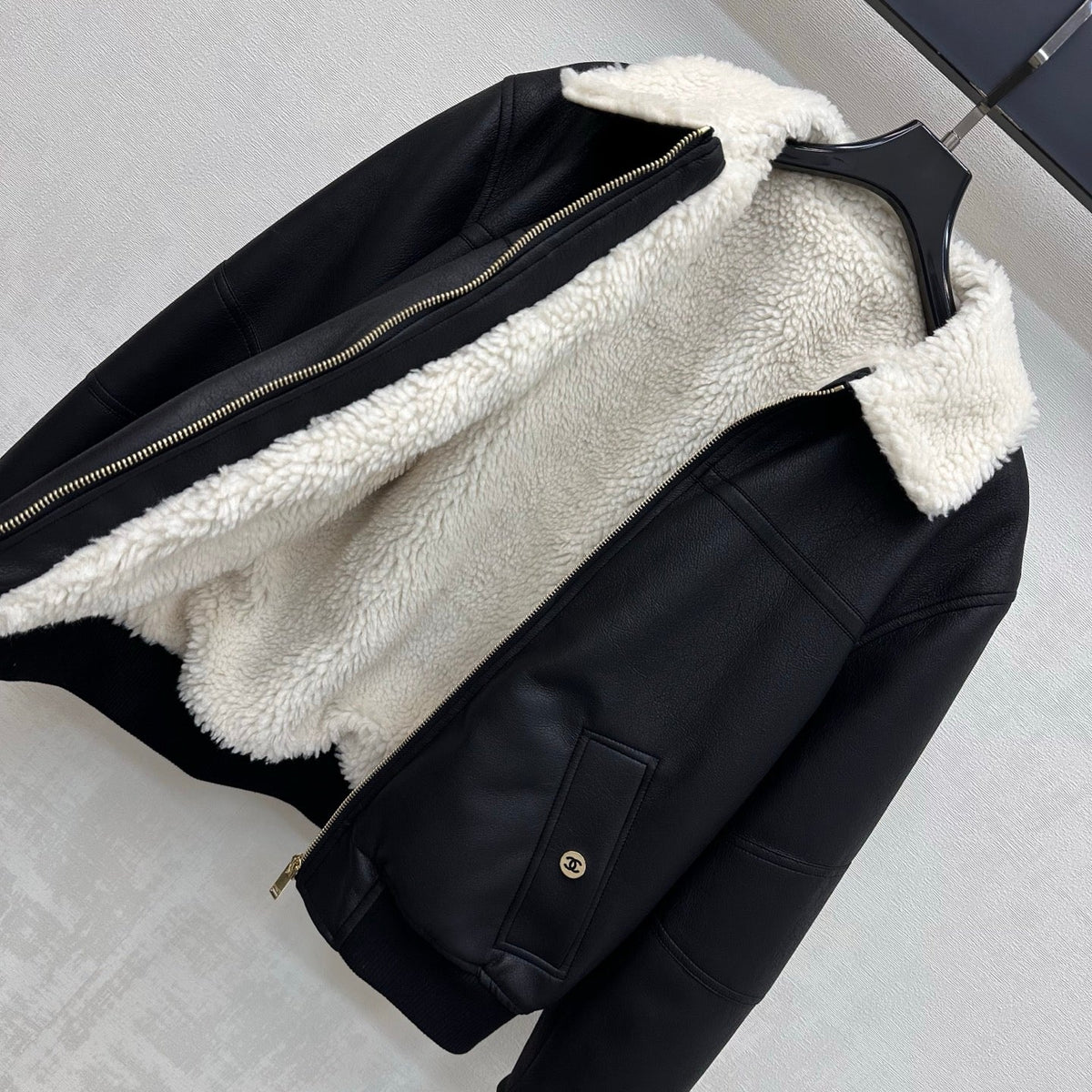 Chanel / 26 New Leather Jacket