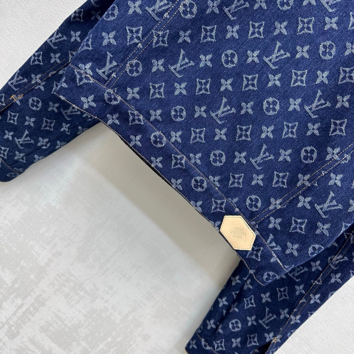 Louis Vuitton / 26 New Denim Jacket