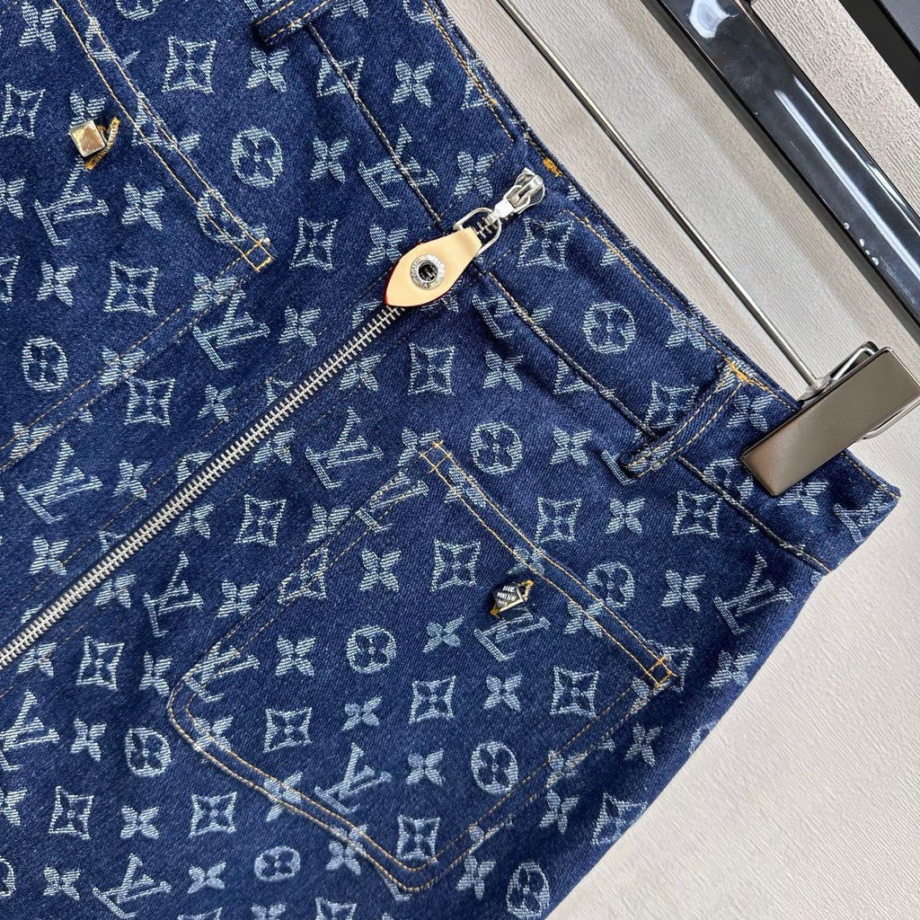 Louis Vuitton / 26 New Denim Skirt