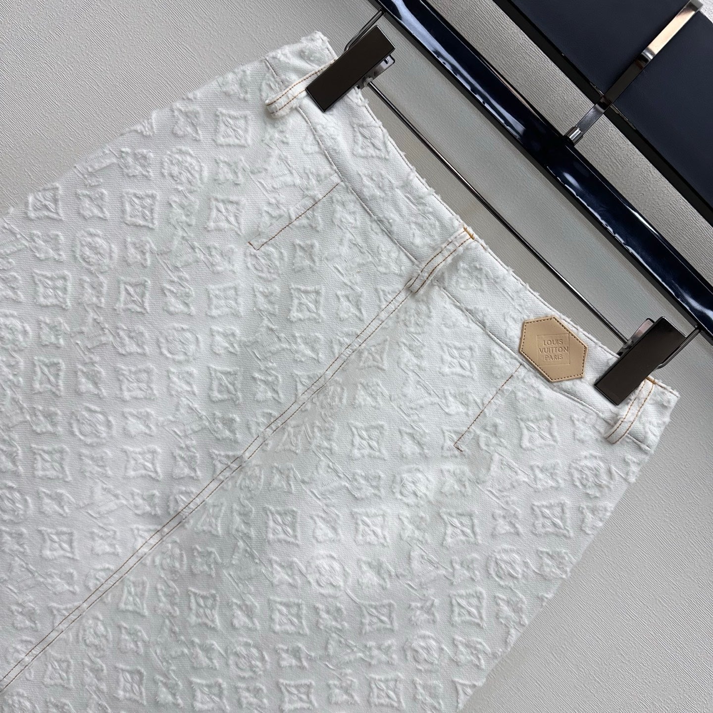 Louis Vuitton / 26 New Denim Skirt