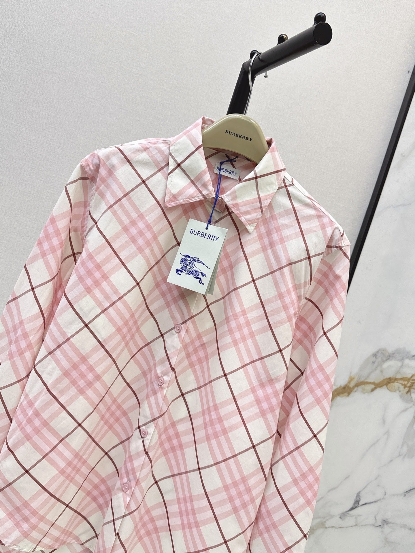 Burberry / 26 Spring-Summer Latest Shirt