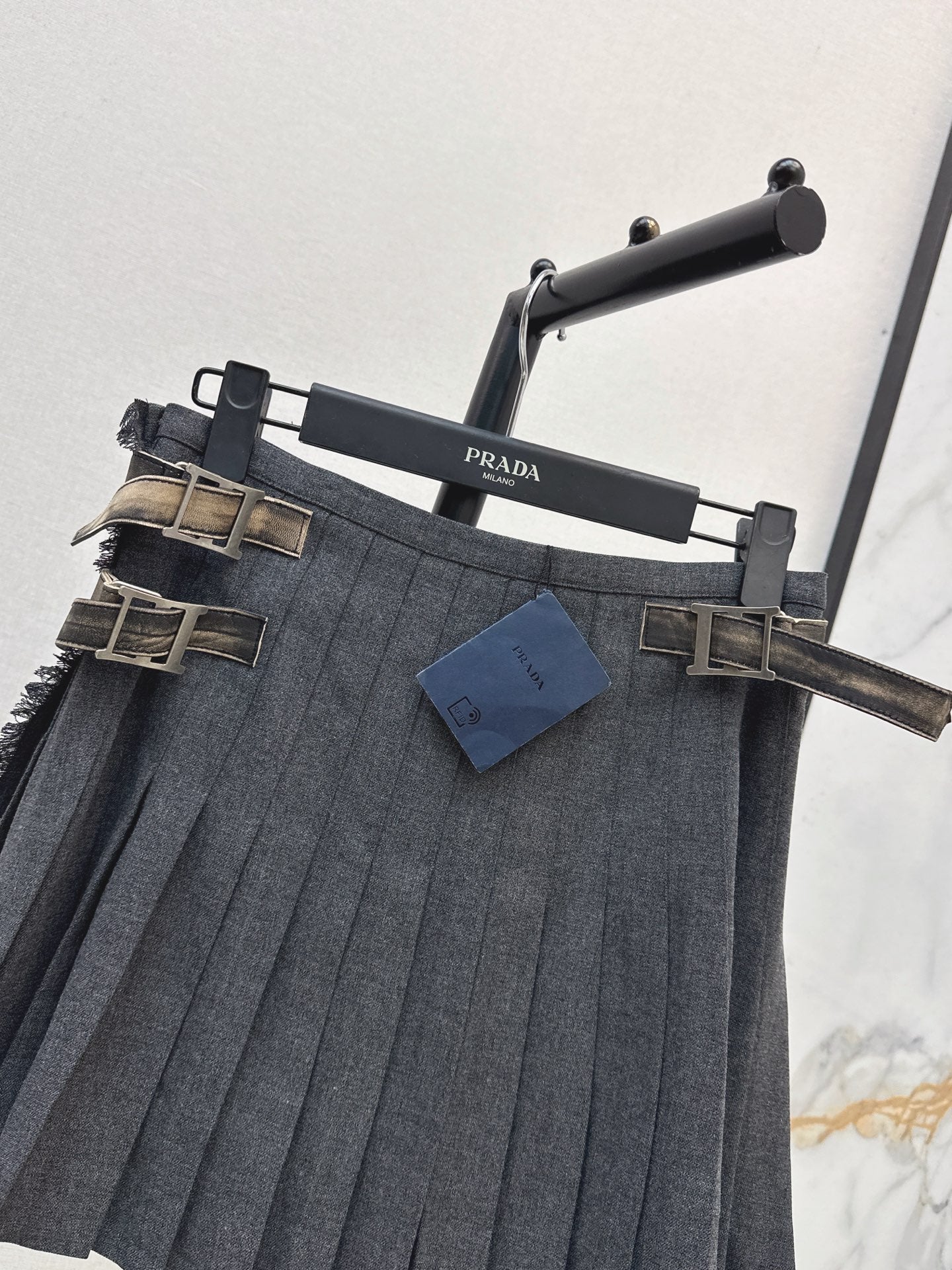 Prada / 26 Spring-Summer Latest Pleated Skirt