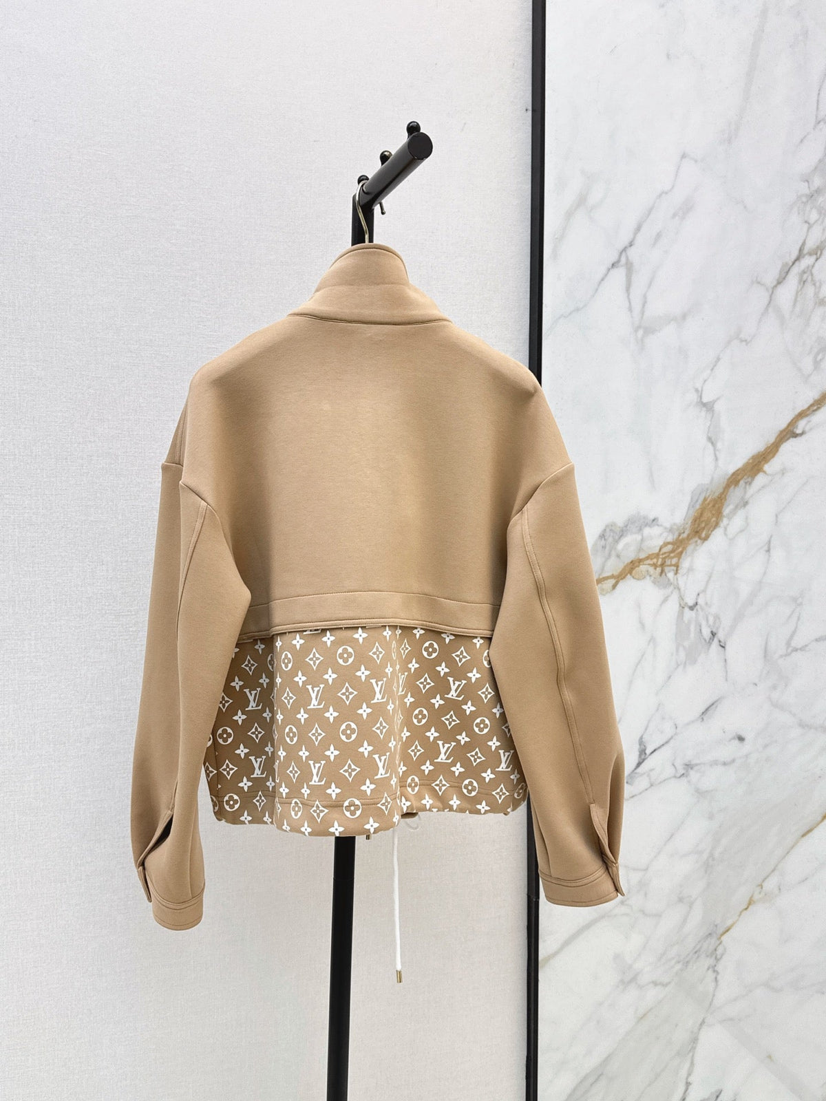 Louis Vuitton / 26 Early Autumn New Jacket