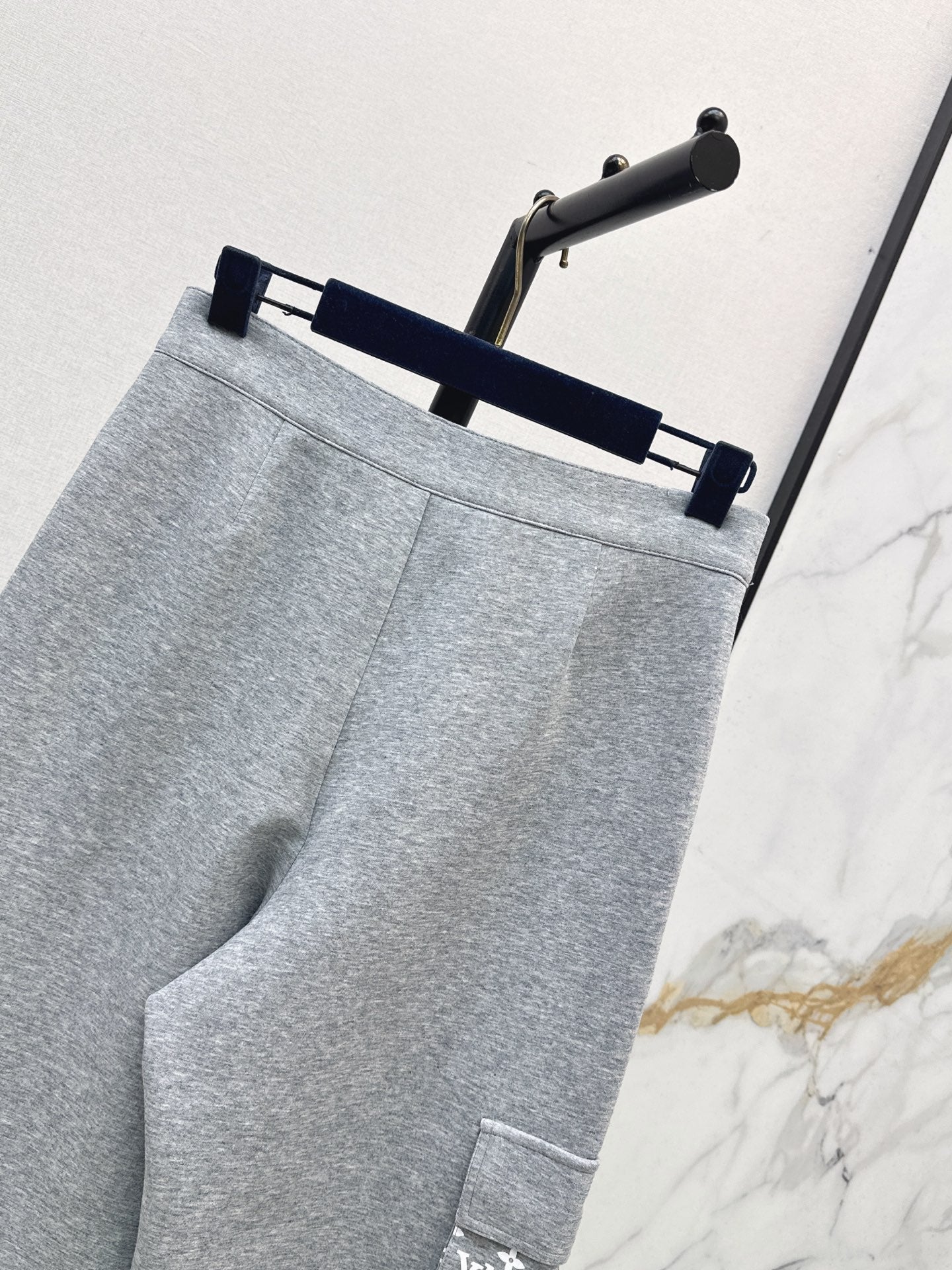 Louis Vuitton / 26 Early Autumn New Long Pants