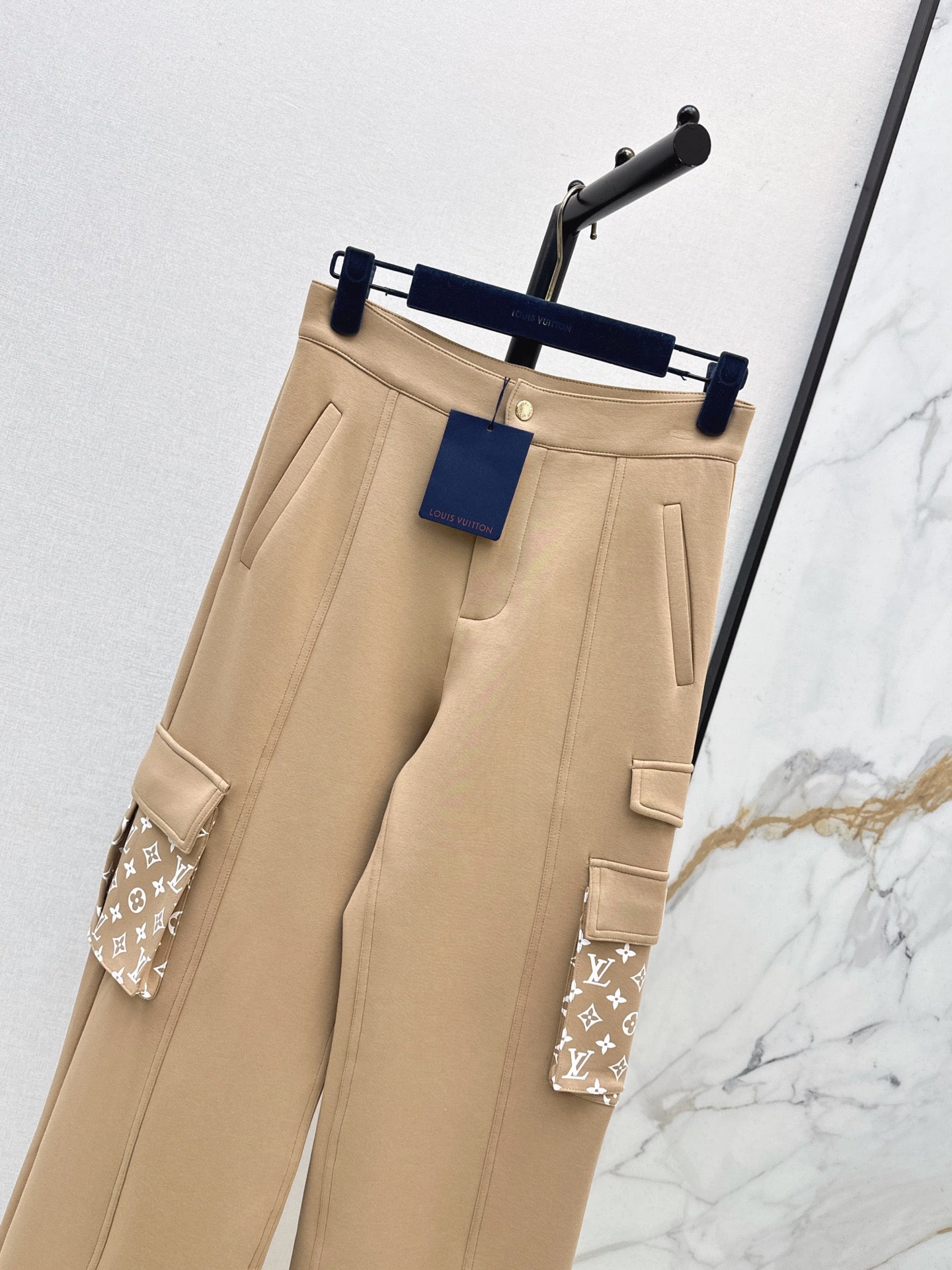 Louis Vuitton / 26 Early Autumn New Long Pants