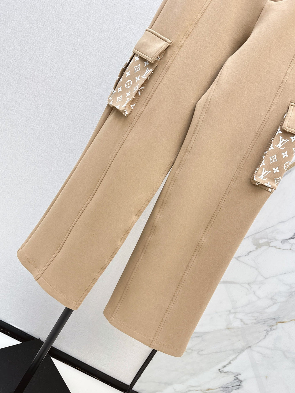 Louis Vuitton / 26 Early Autumn New Long Pants