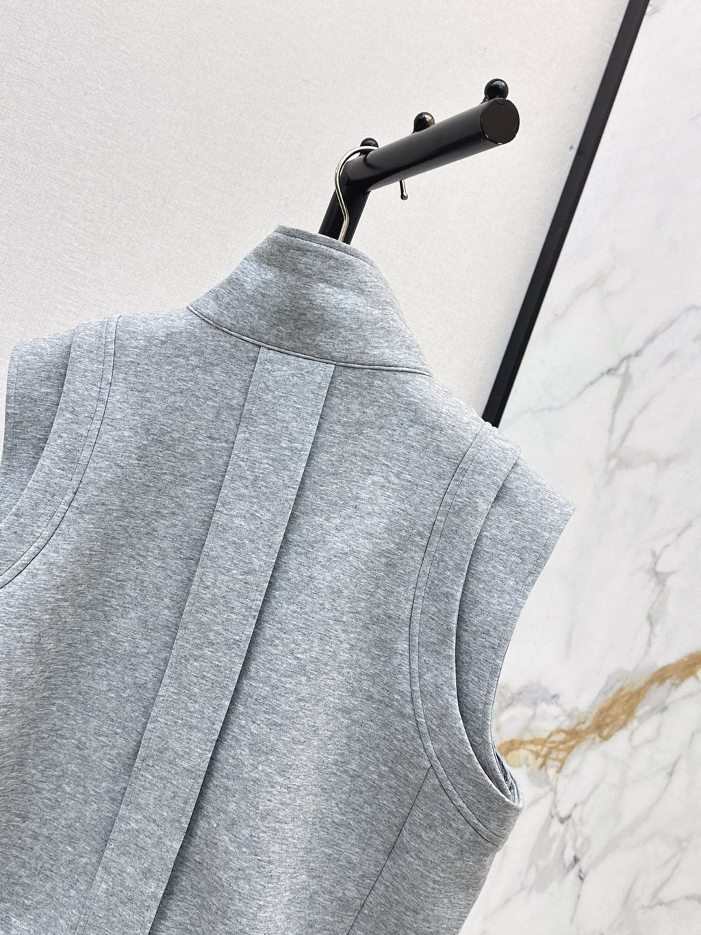 Louis Vuitton / 26 Early Autumn New Vest