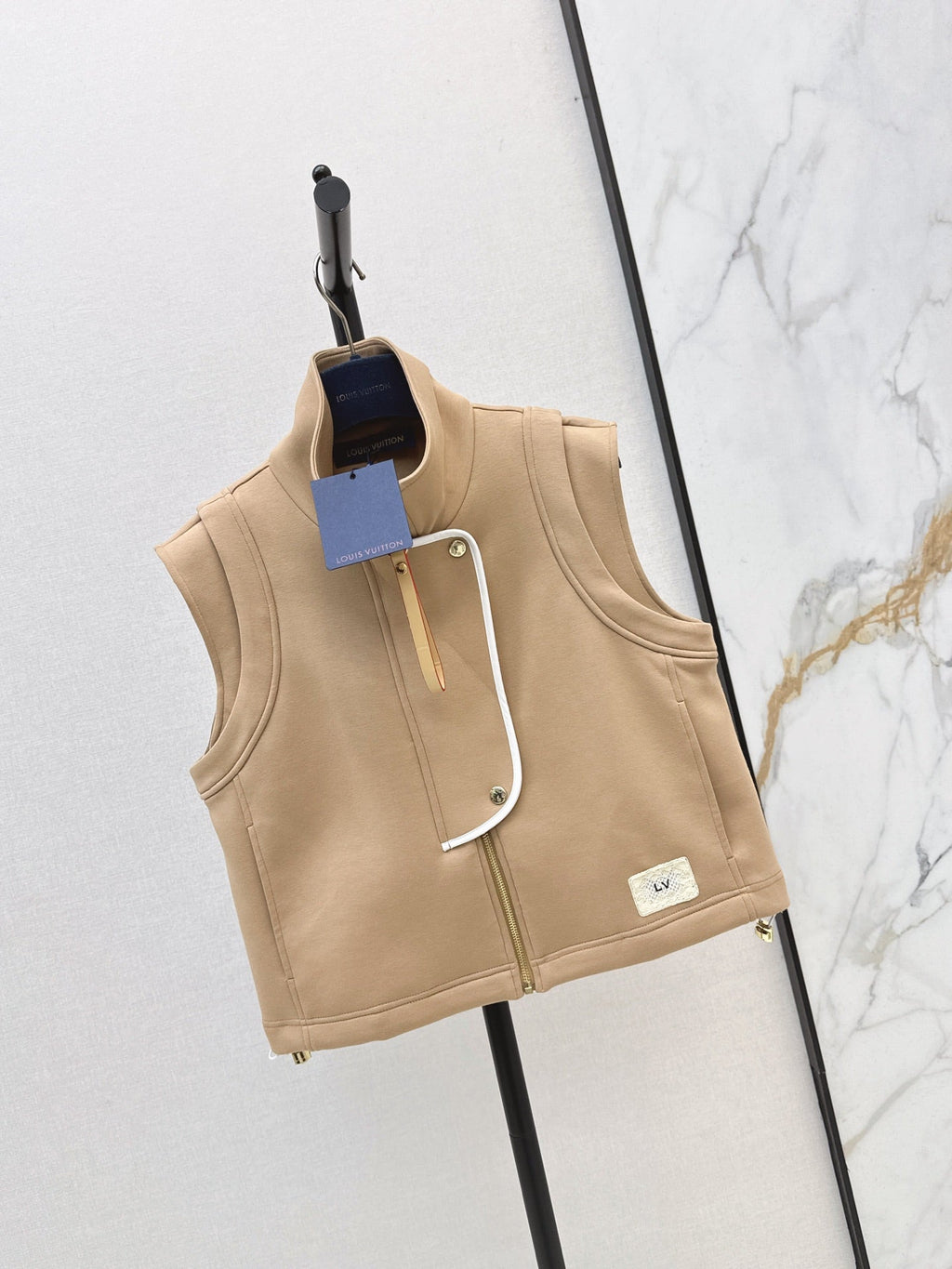 Louis Vuitton / 26 Early Autumn New Vest