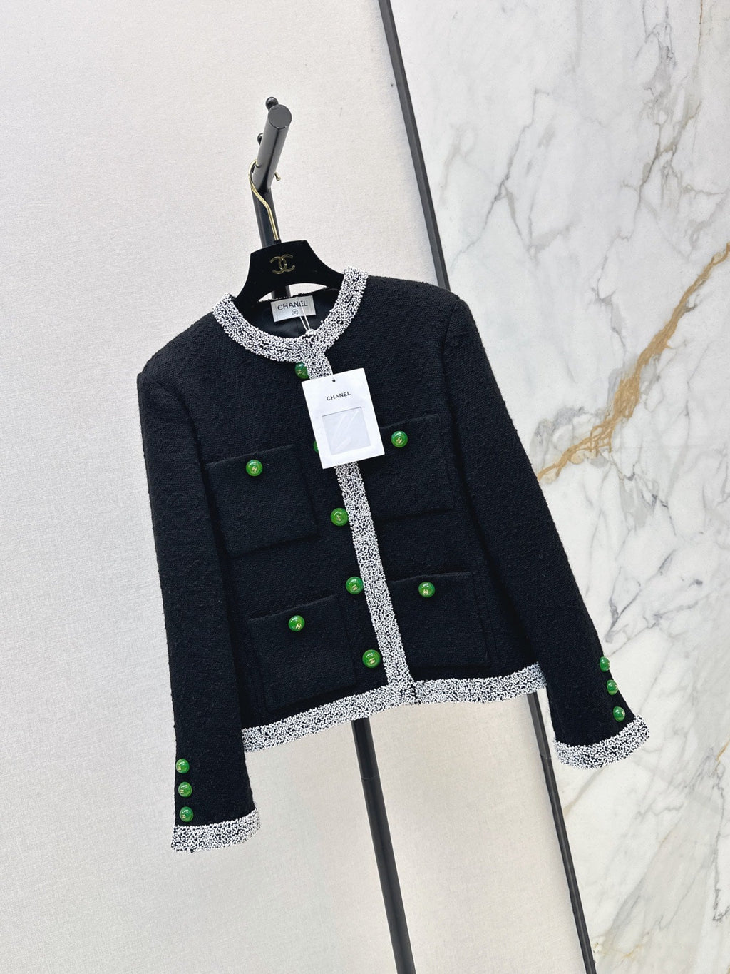 Chanel / 26 Early Autumn New Jacket