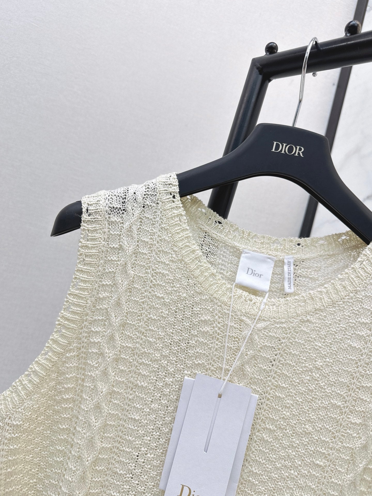 Sleeveless Crew-Neck Knit Top