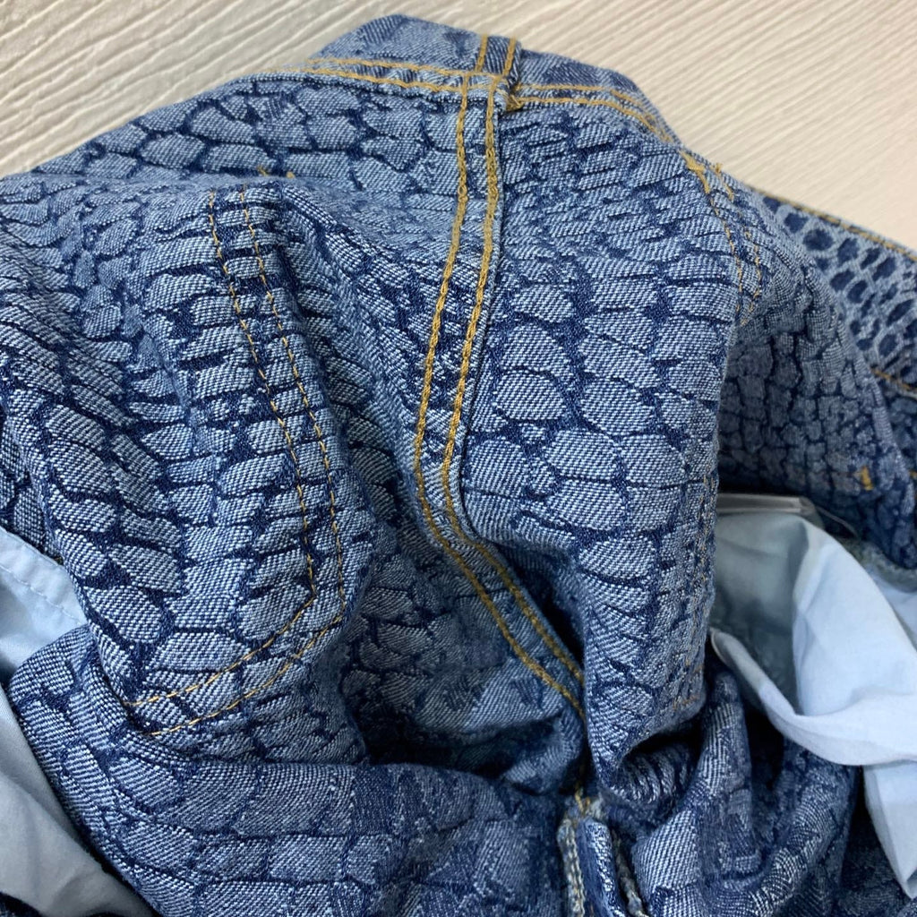 Chanel/26 New Straight-Leg Jeans