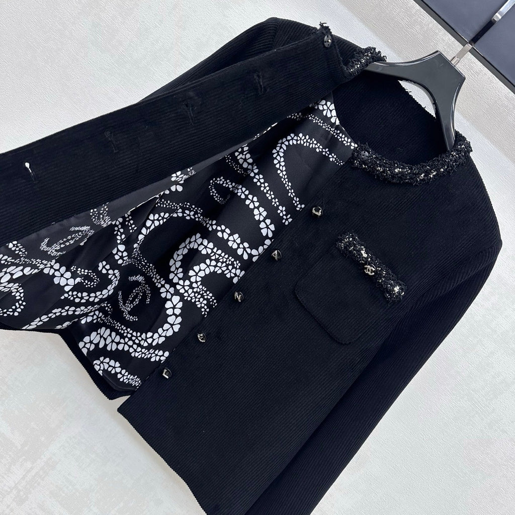 Raw-edge corduroy jacket
