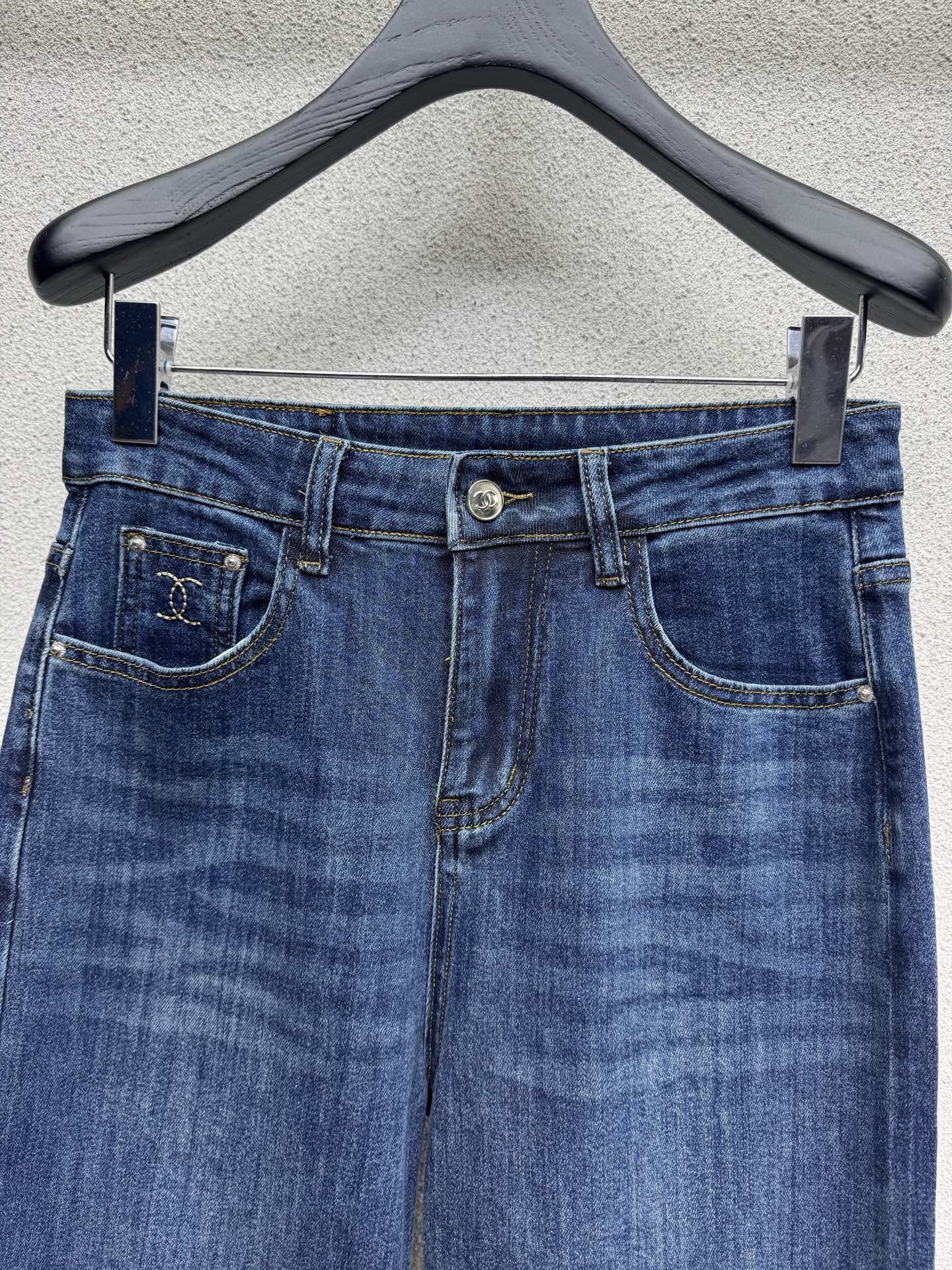 Straight-leg wide-fit jeans