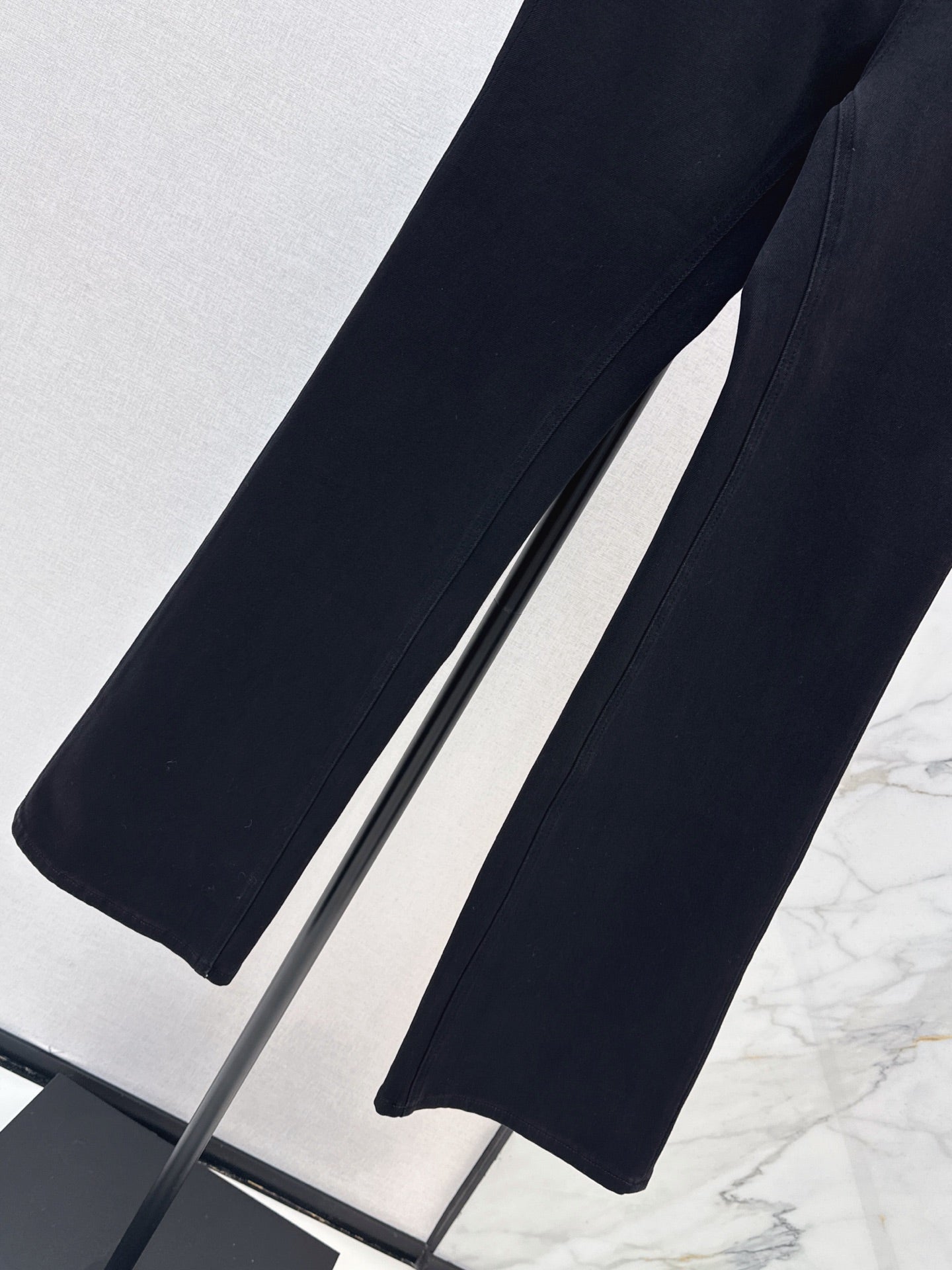Figure-flattering stretch jeans
